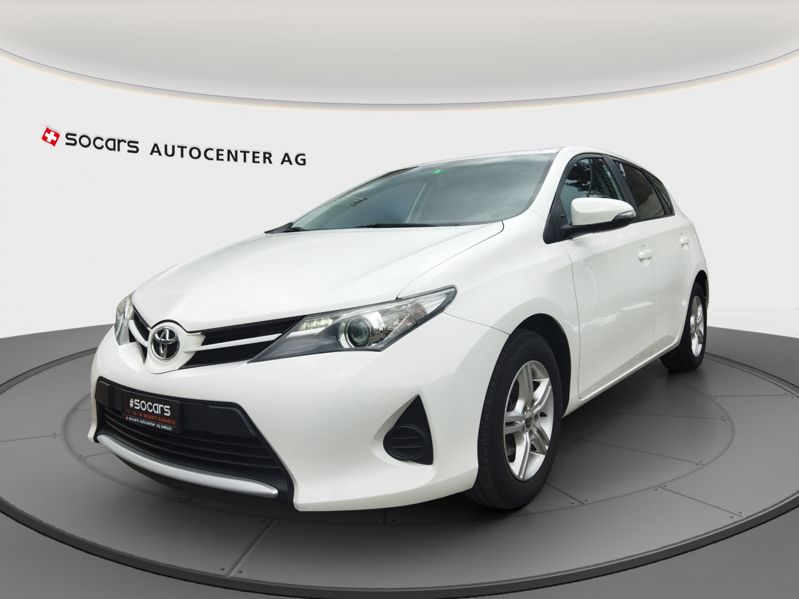 TOYOTA Auris 1.6 Terra // 8-fach bereift