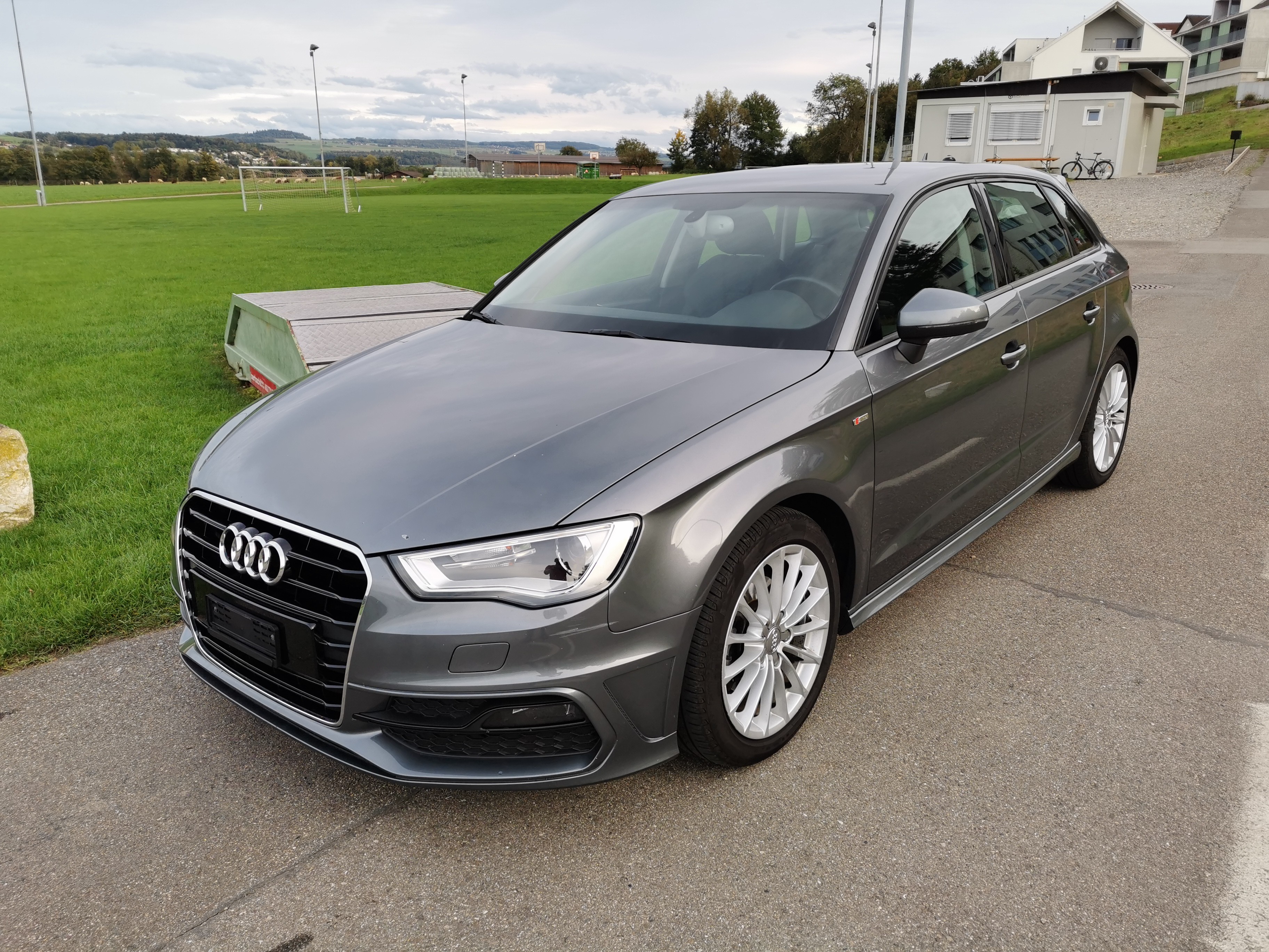 AUDI A3 Sportback 1.6 TDI Attraction S-line