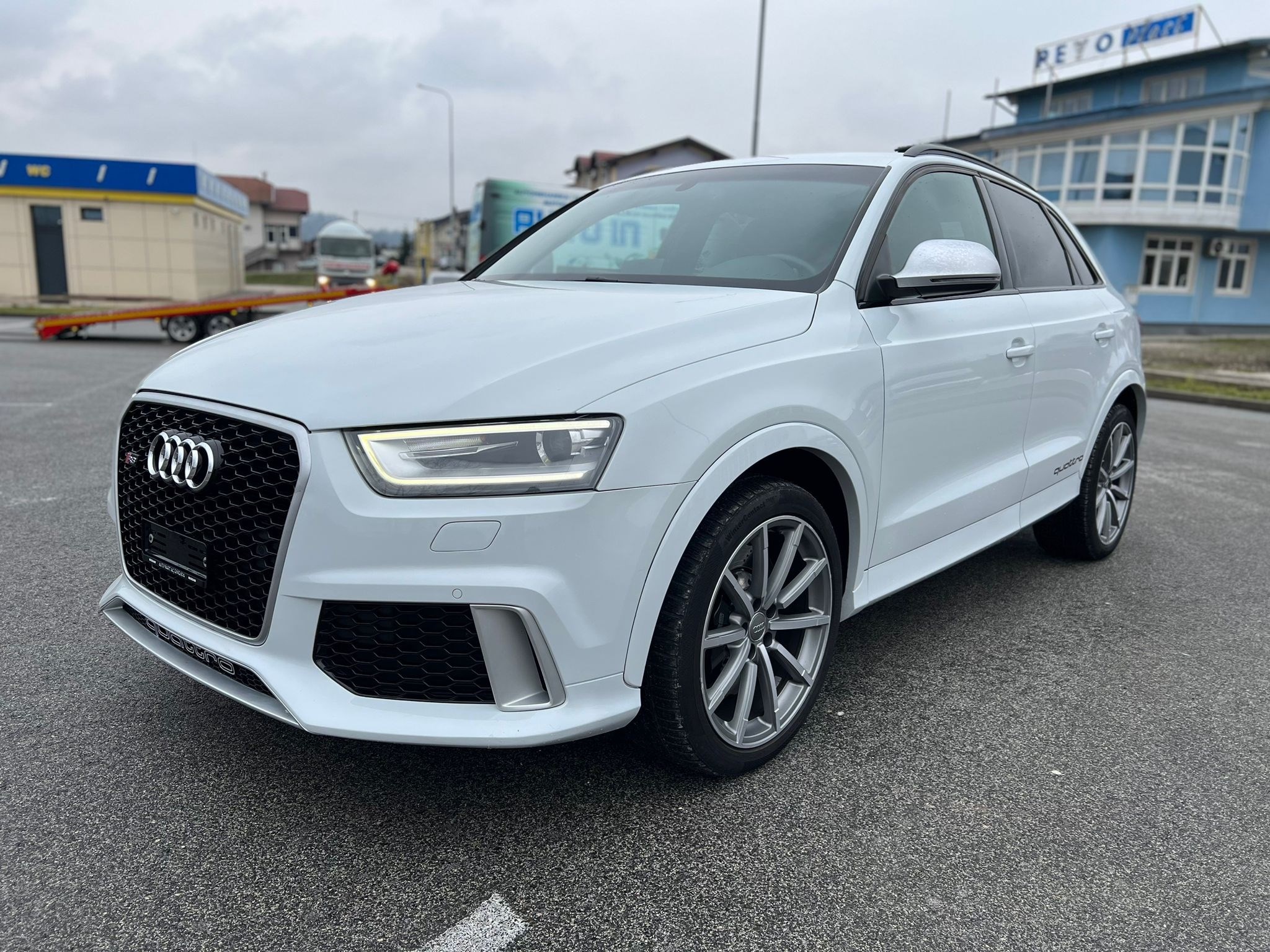 AUDI RS Q3 2.5 TFSI quattro S-tronic