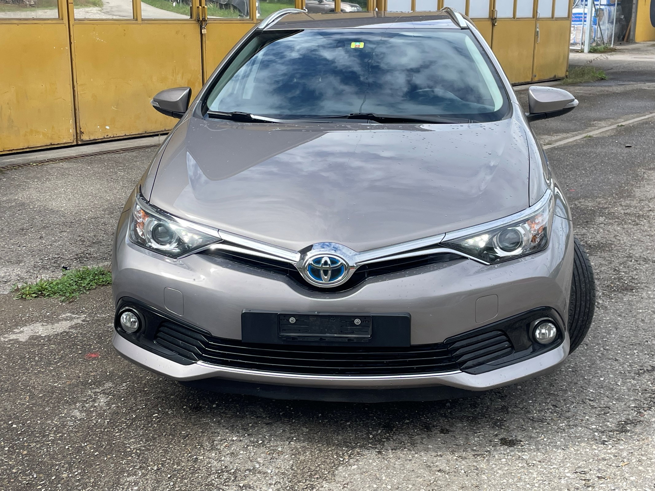 TOYOTA Auris Touring Sports 1.8 HSD Luna e-CVT