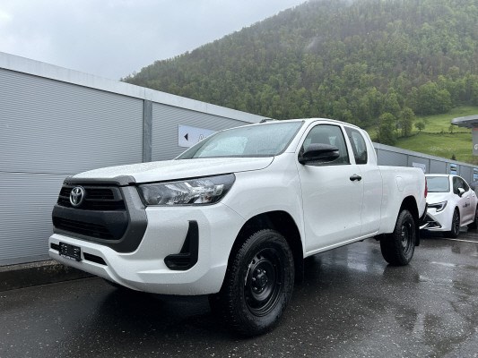 TOYOTA Hilux 2.4D Comfort EC 4x4