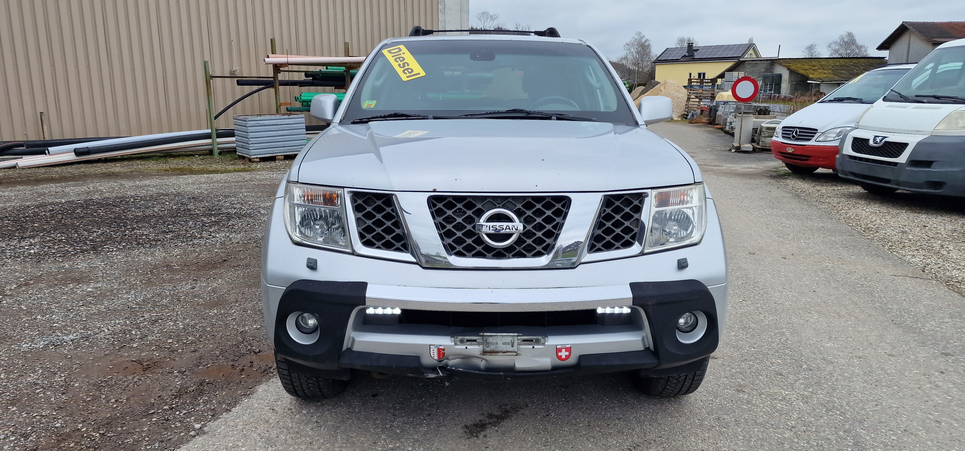 NISSAN Pathfinder 2.5 dCi LE