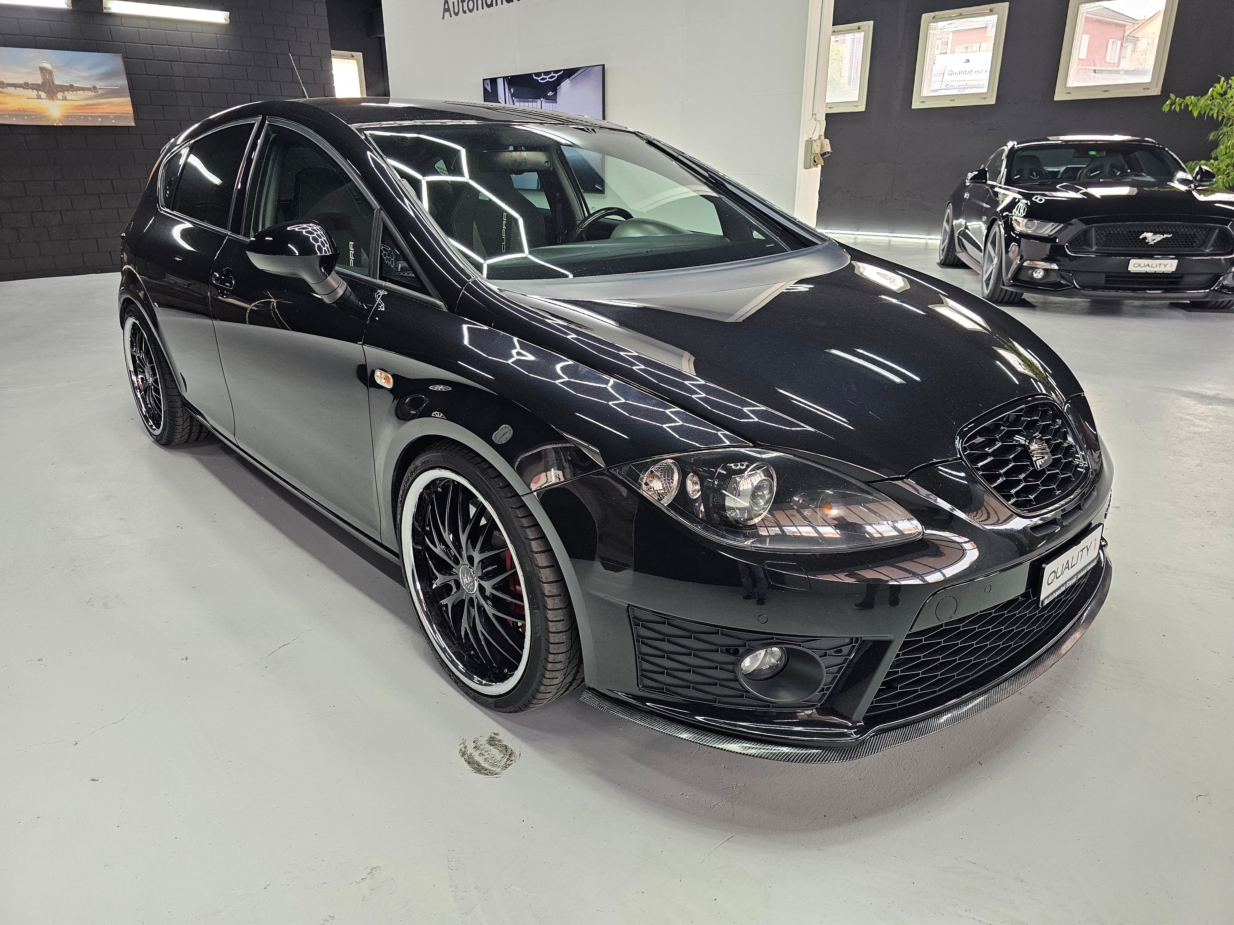 SEAT Leon 2.0 TSI Cupra R310 World Champion Edition