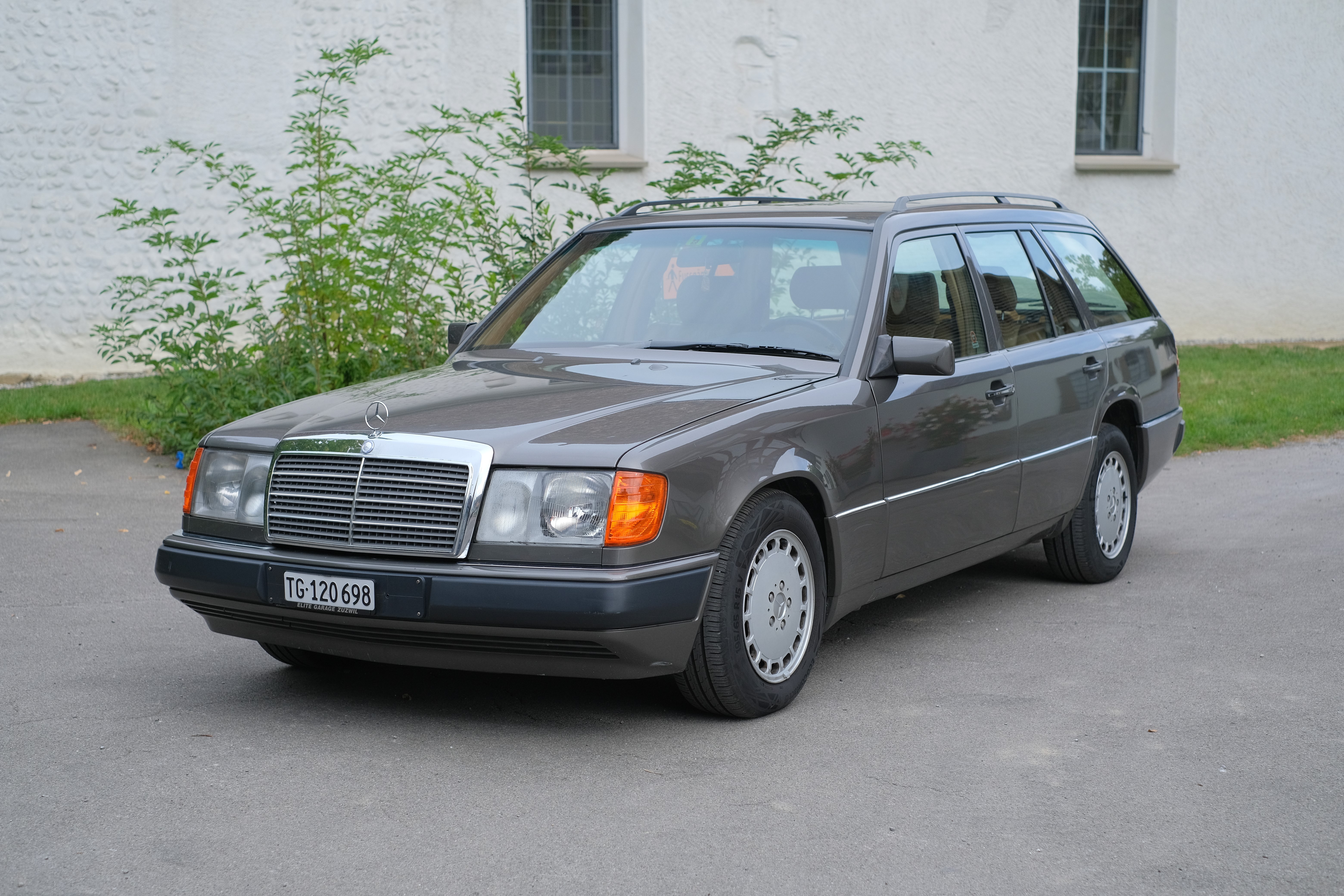 MERCEDES-BENZ 300 TE