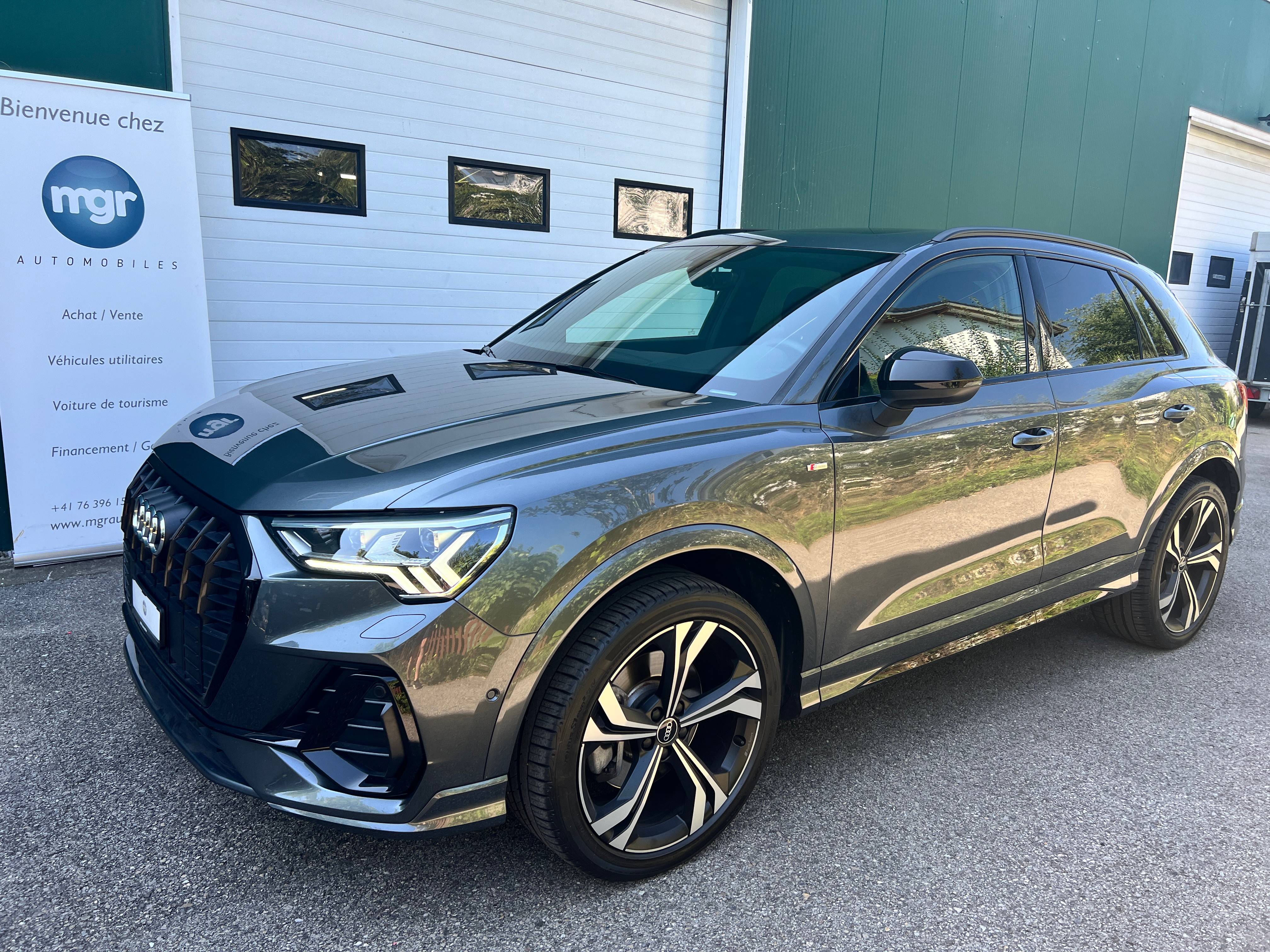 AUDI Q3 40 TDI S line quattro 