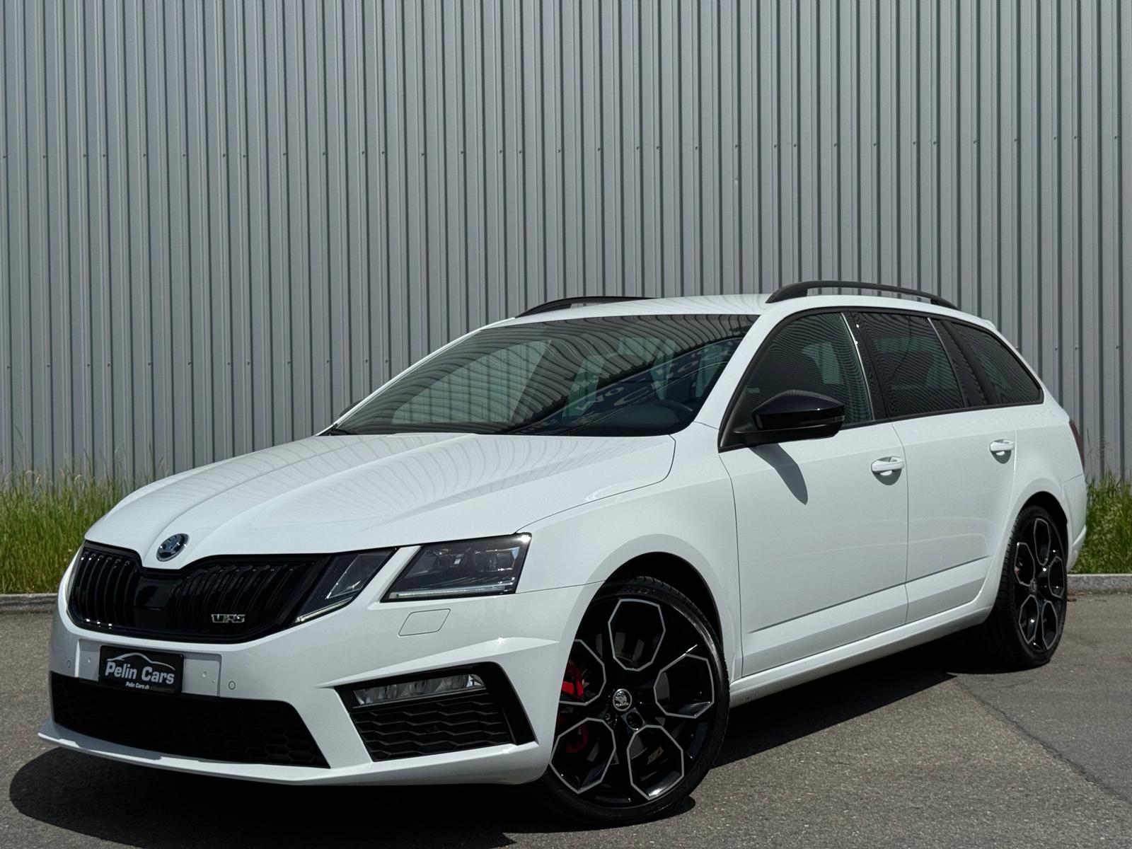 SKODA Octavia Combi 2.0 TSI RS 245 DSG Limited White&Black Performance *AHK*