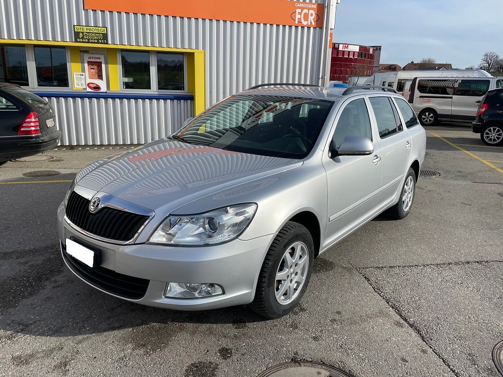 SKODA Octavia Combi 1.8 TSI Elegance 4x4