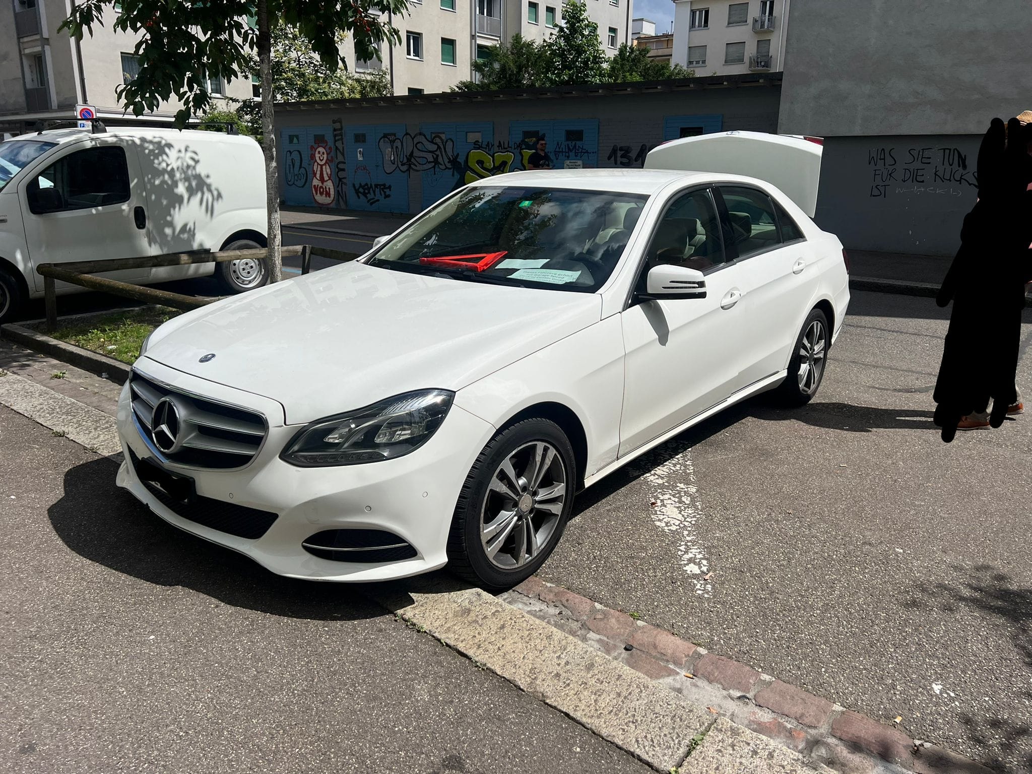 MERCEDES-BENZ E 220 CDI Elégance 7G-Tronic