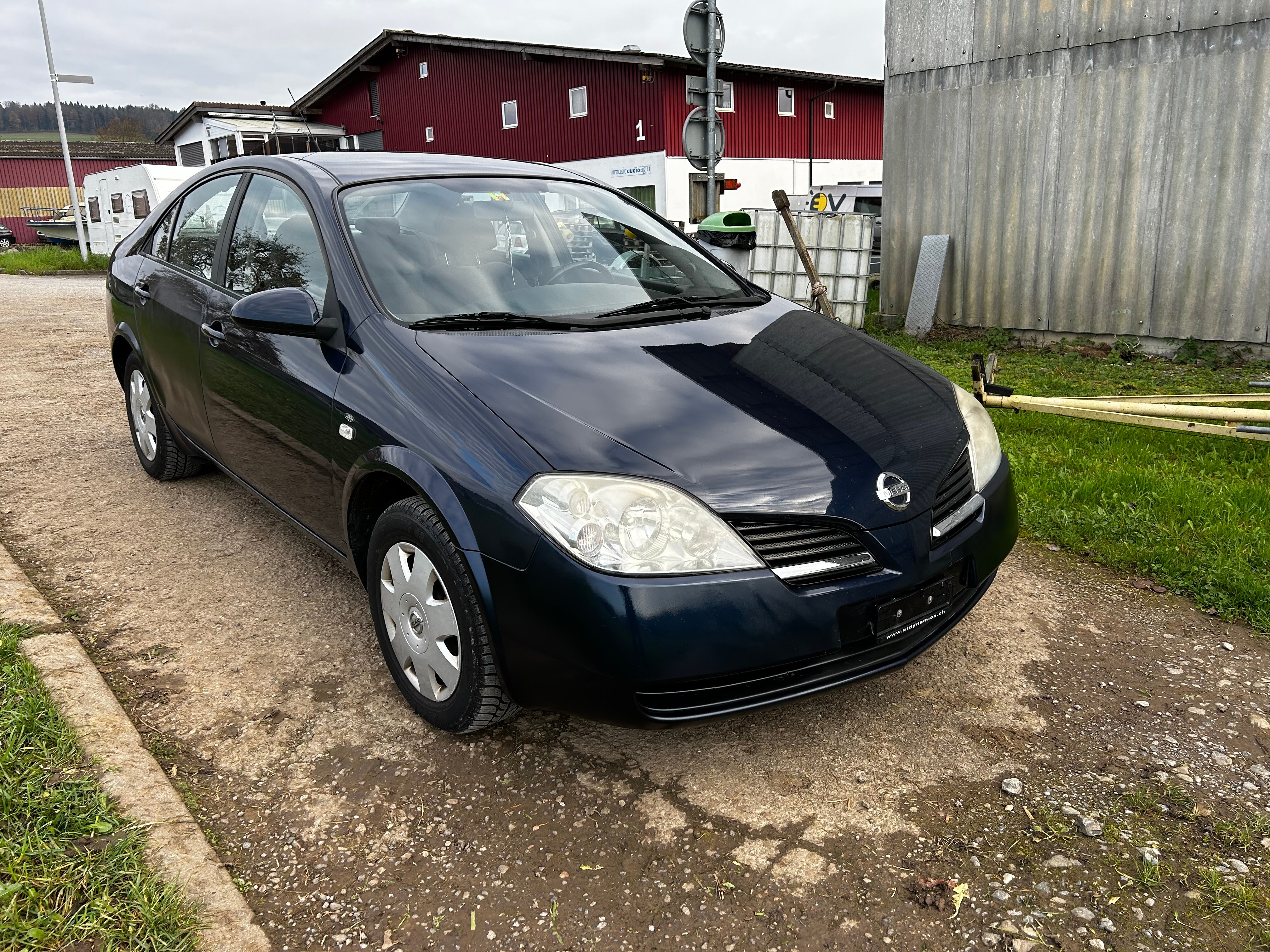 NISSAN Primera 1.8 visia