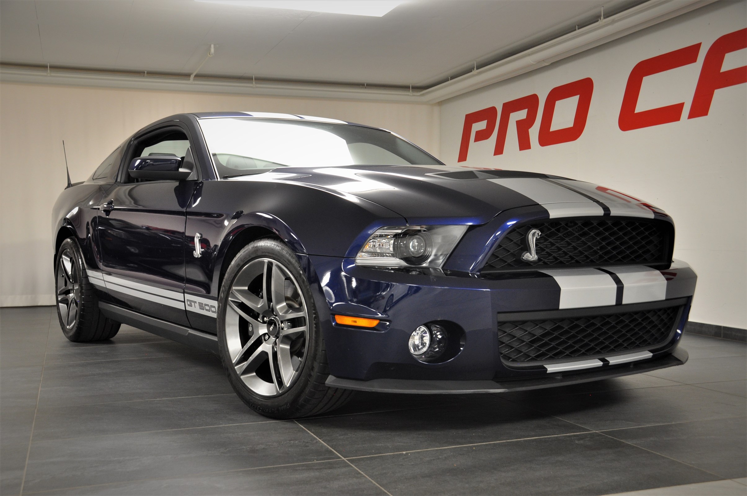 FORD MUSTANG Shelby GT 500 SVT