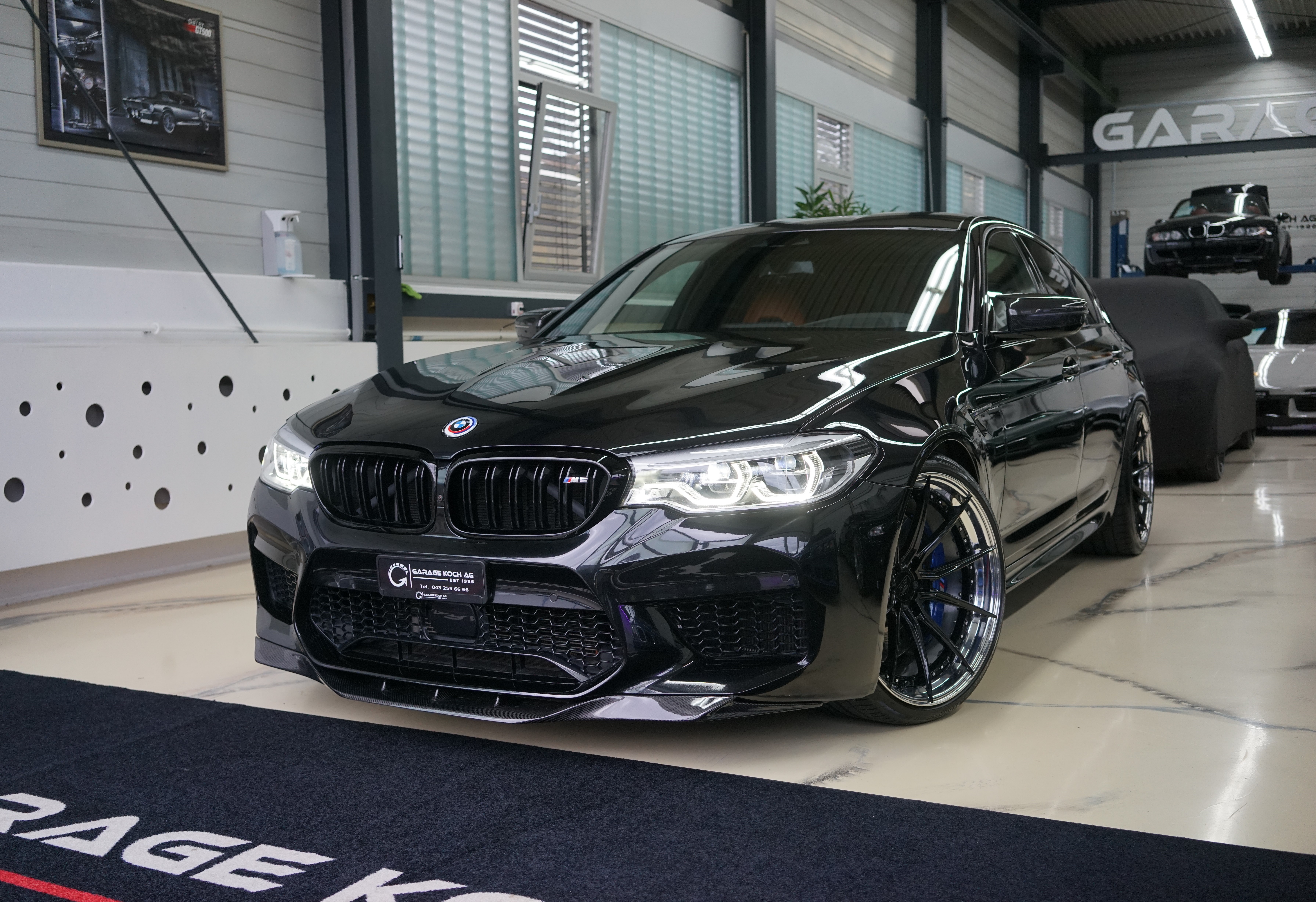 BMW M5 xDrive Competition Drivelogic / Akrapovic Exhaust