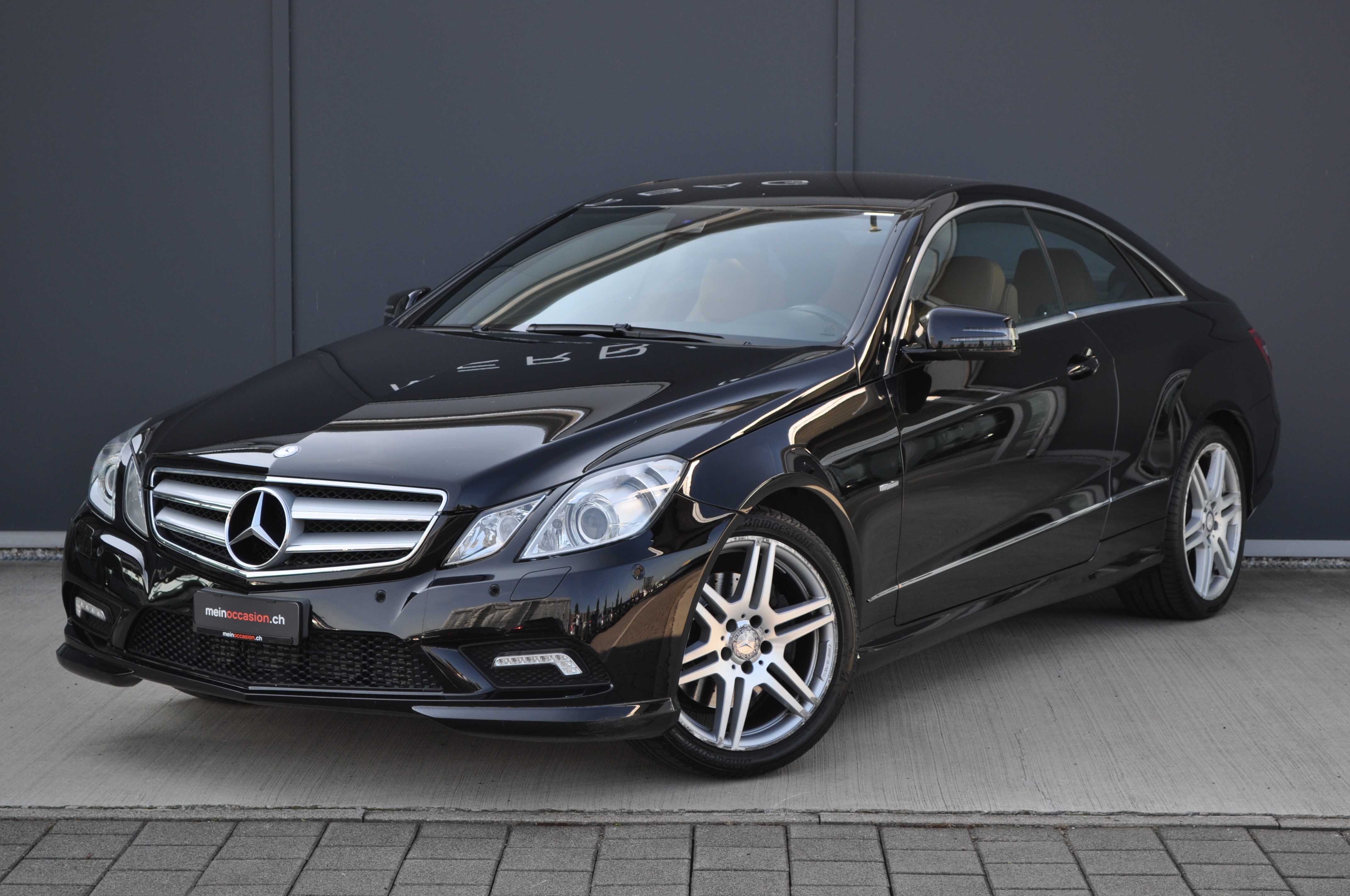 MERCEDES-BENZ E 250 CGI BlueEfficiency