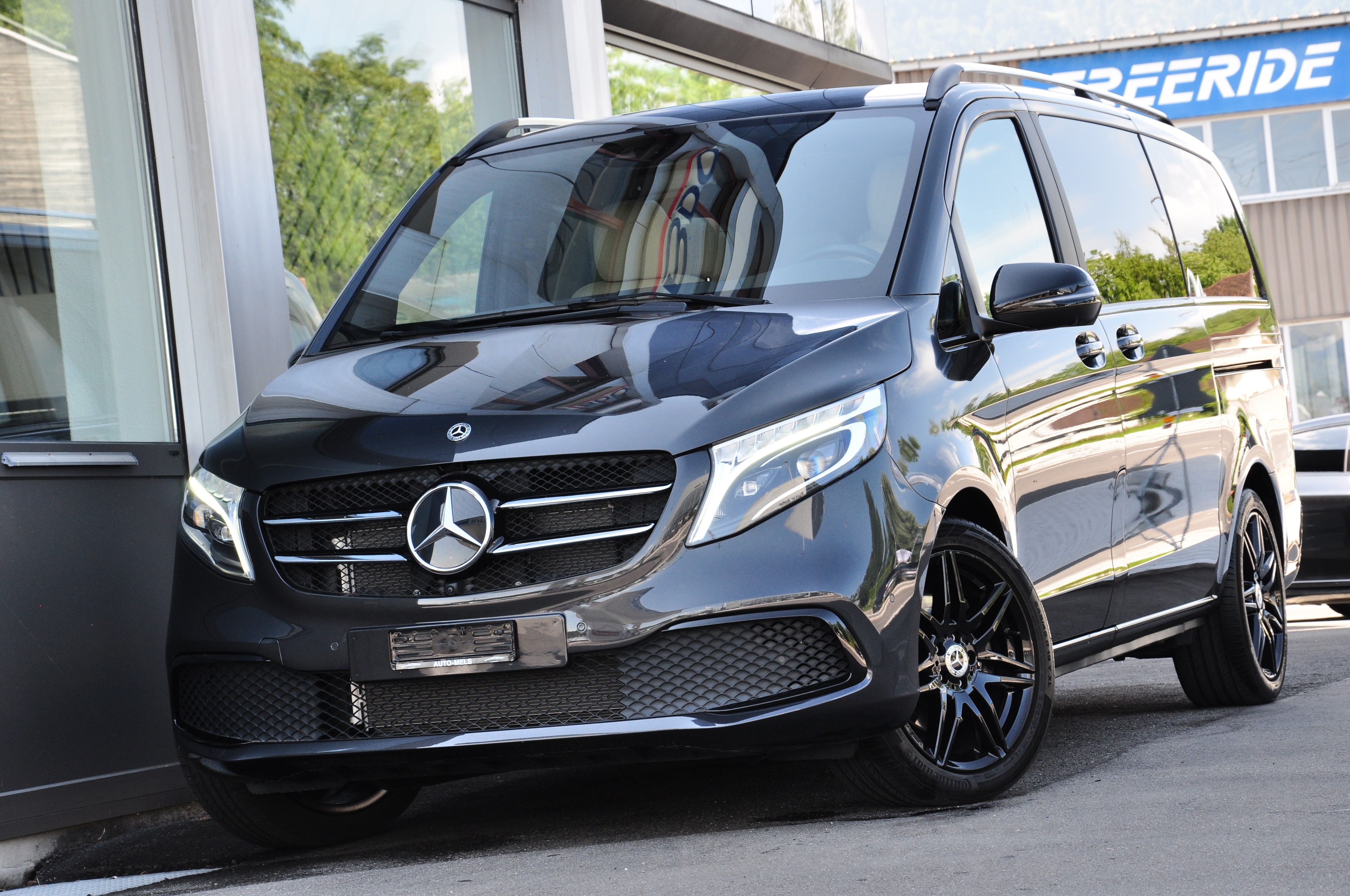 MERCEDES-BENZ V 300 d lang Avantgarde 4Matic 9G-Tronic