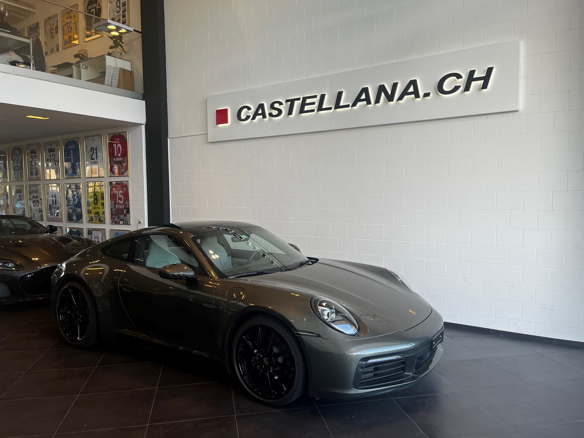 PORSCHE 911 Carrera 4 PDK