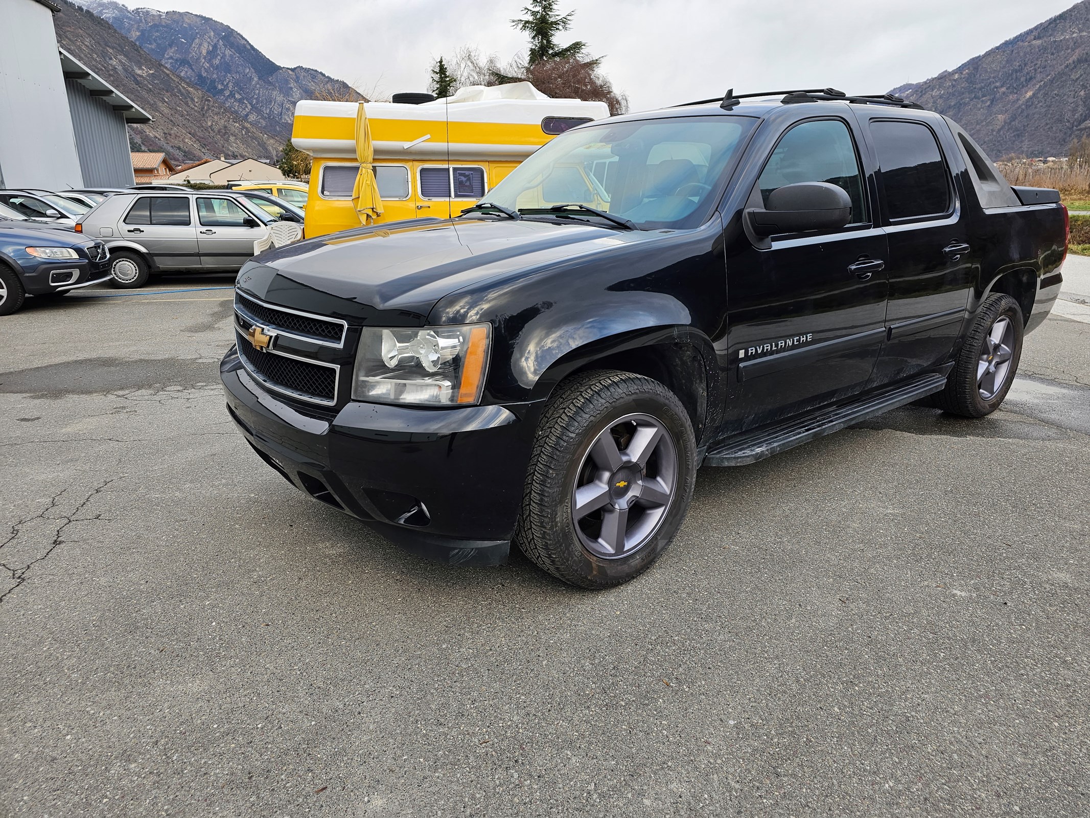 CHEVROLET Avalanche HMI 5.7