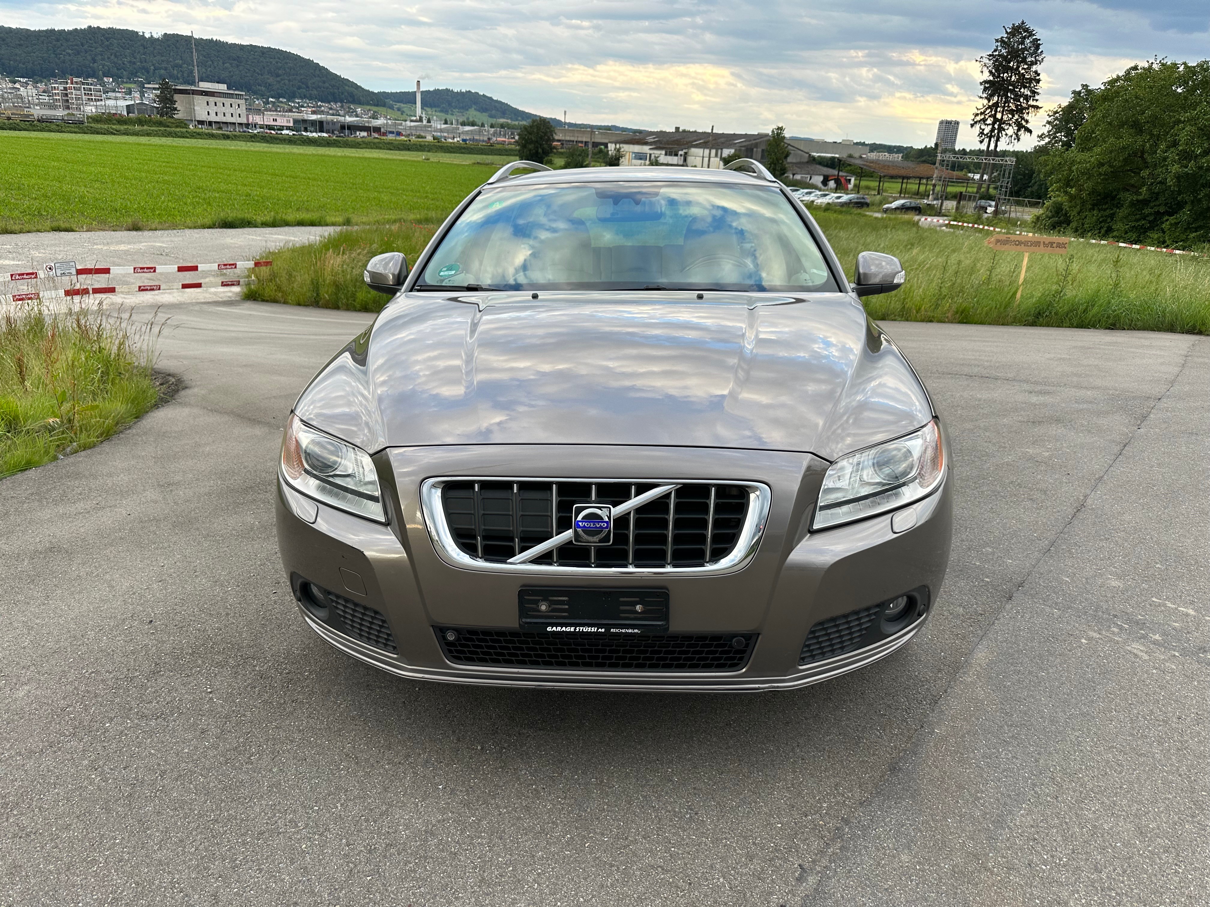 VOLVO V70 T6 AWD Summum Geartronic