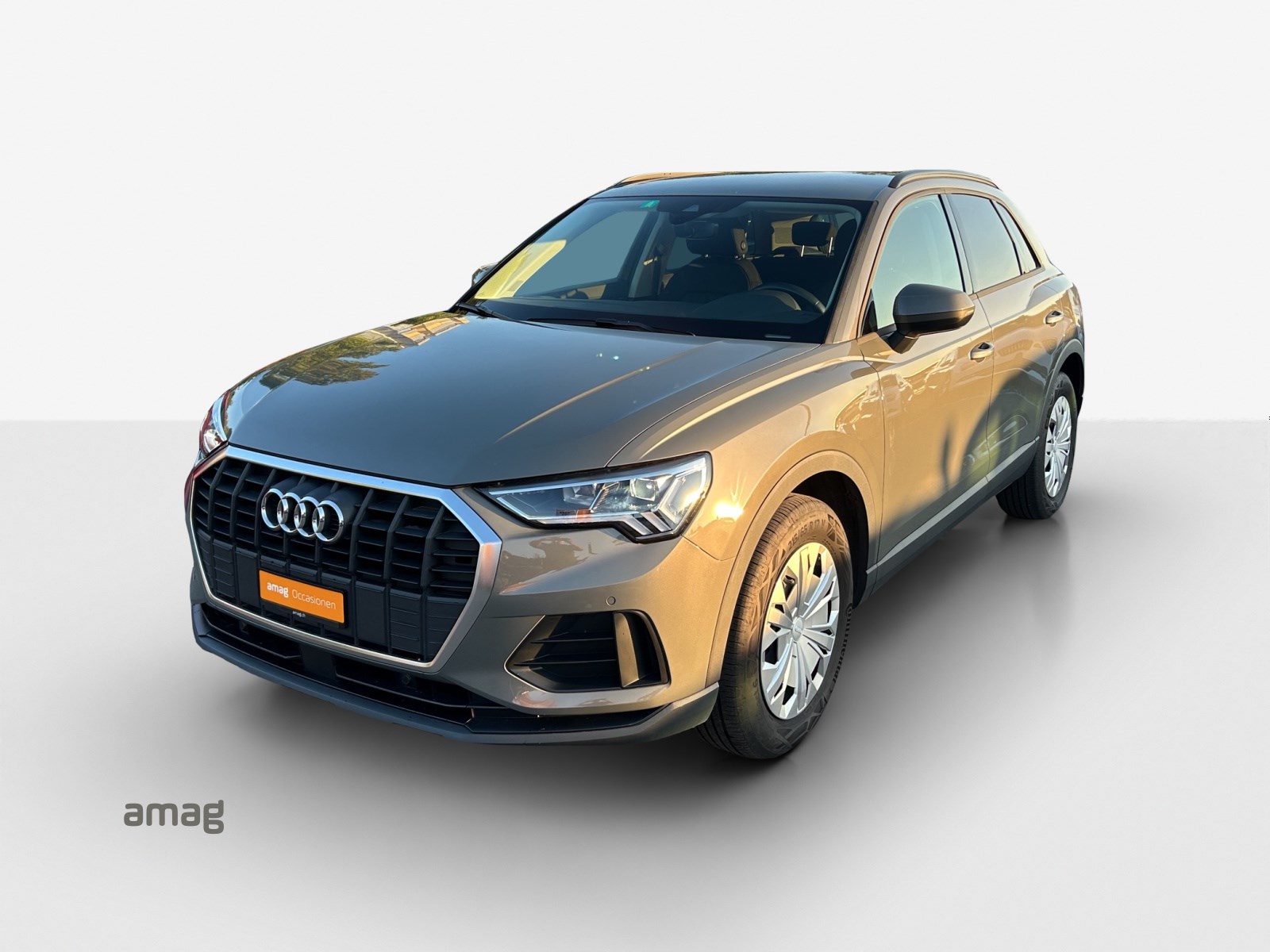 AUDI Q3 35 TFSI Attraction S-tronic