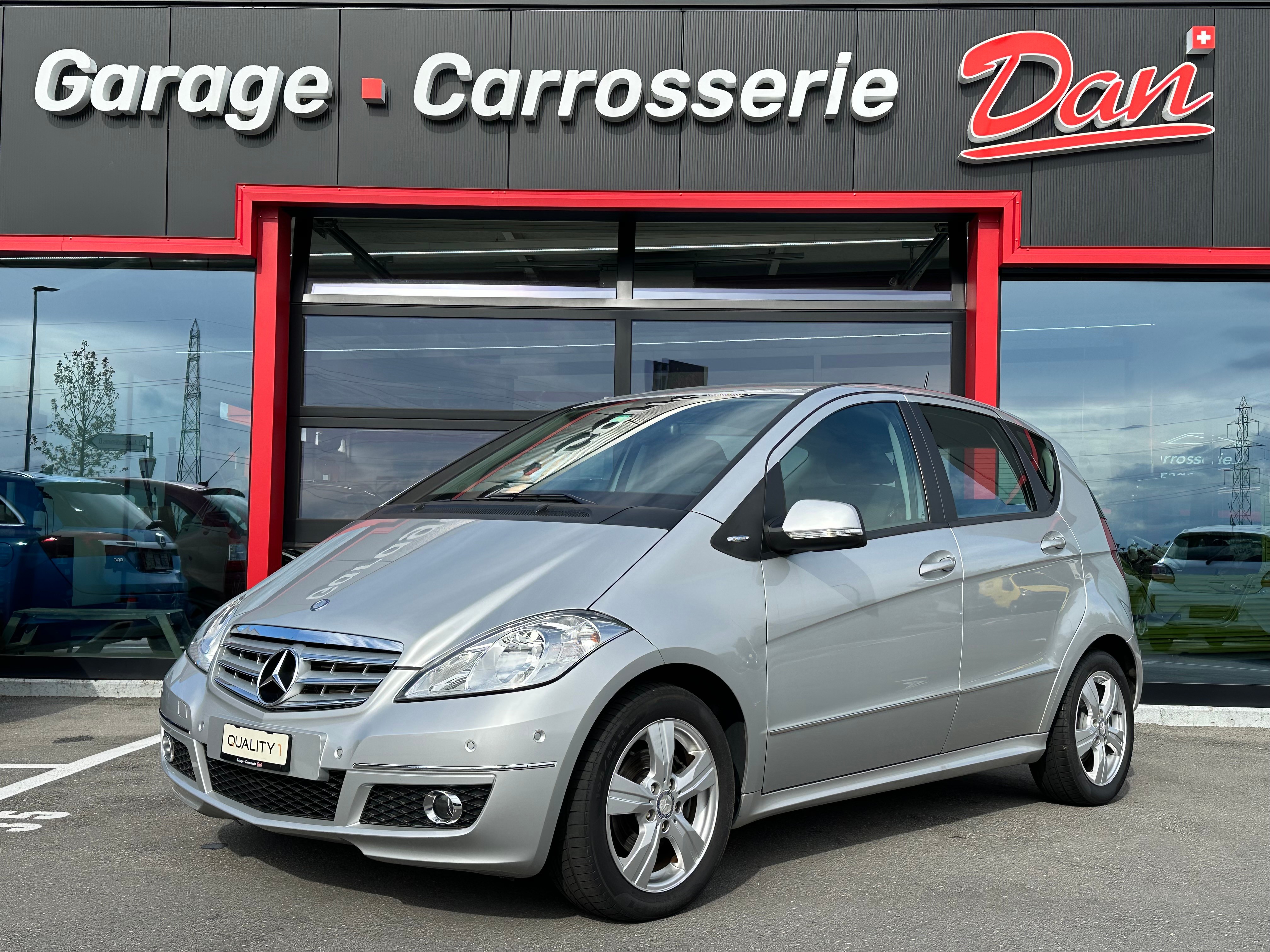 MERCEDES-BENZ A 180 Avantgarde Selection Autotronic