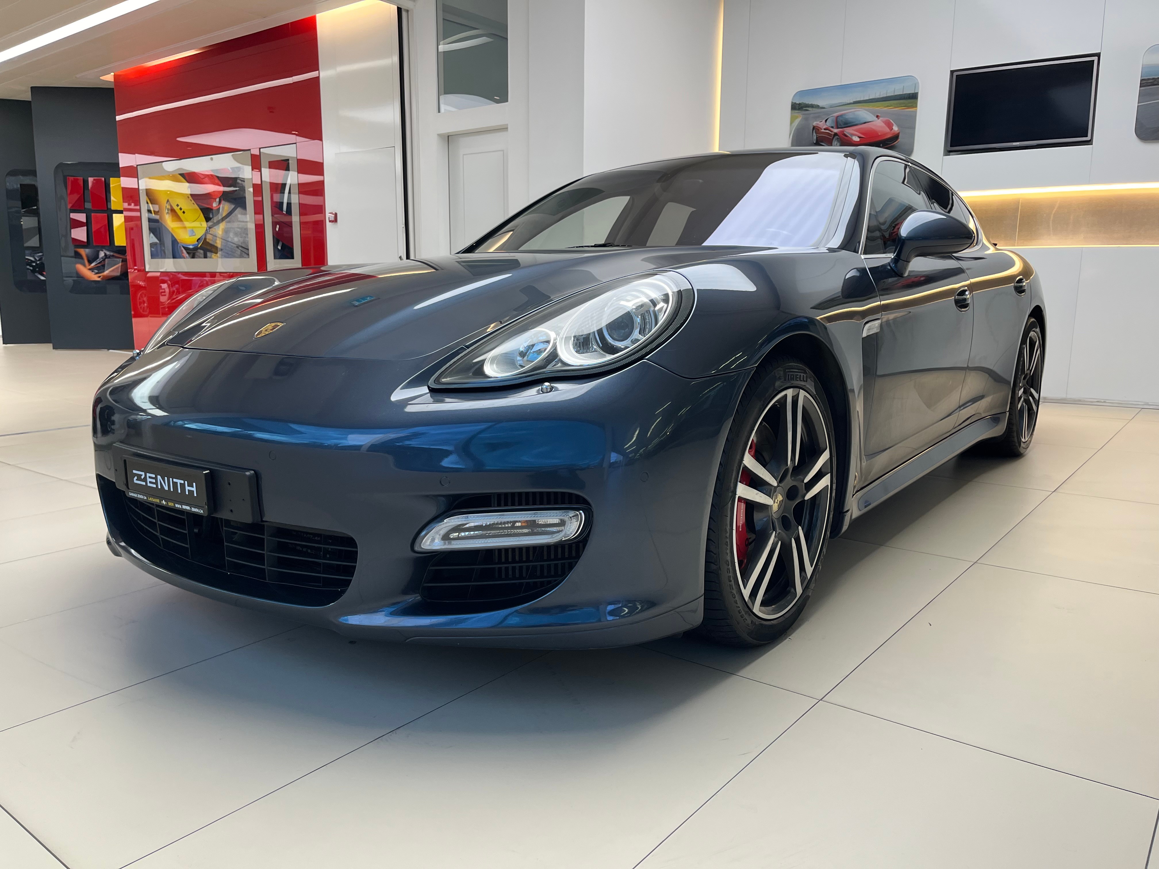 PORSCHE Panamera Turbo 4.8 PDK