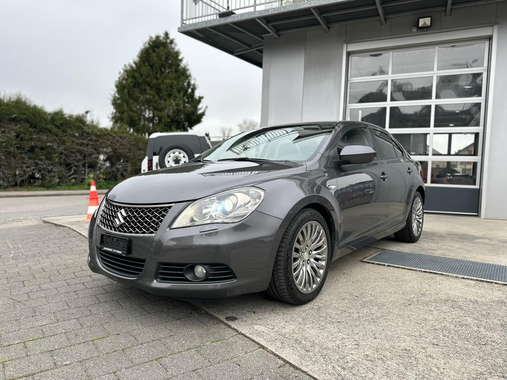 SUZUKI Kizashi 2.4 GL Top 4WD CVT