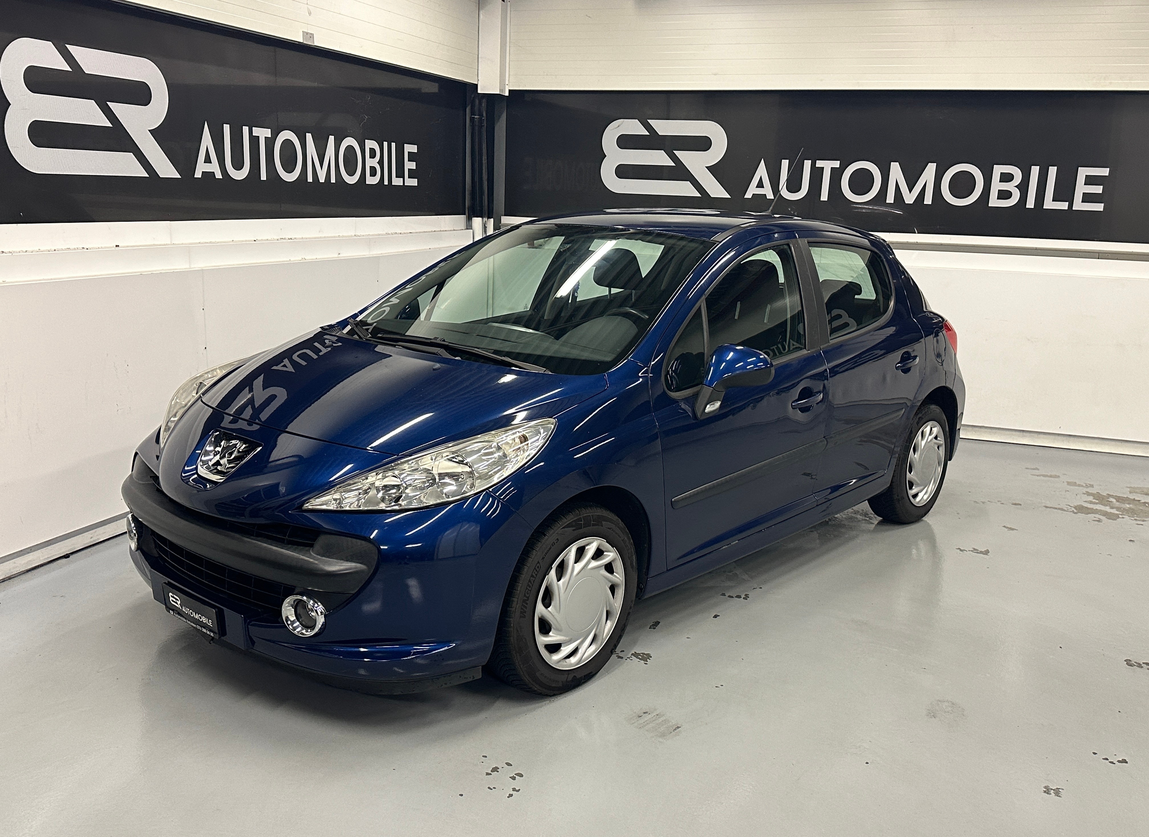 PEUGEOT 207 1.6 16V XT Premium