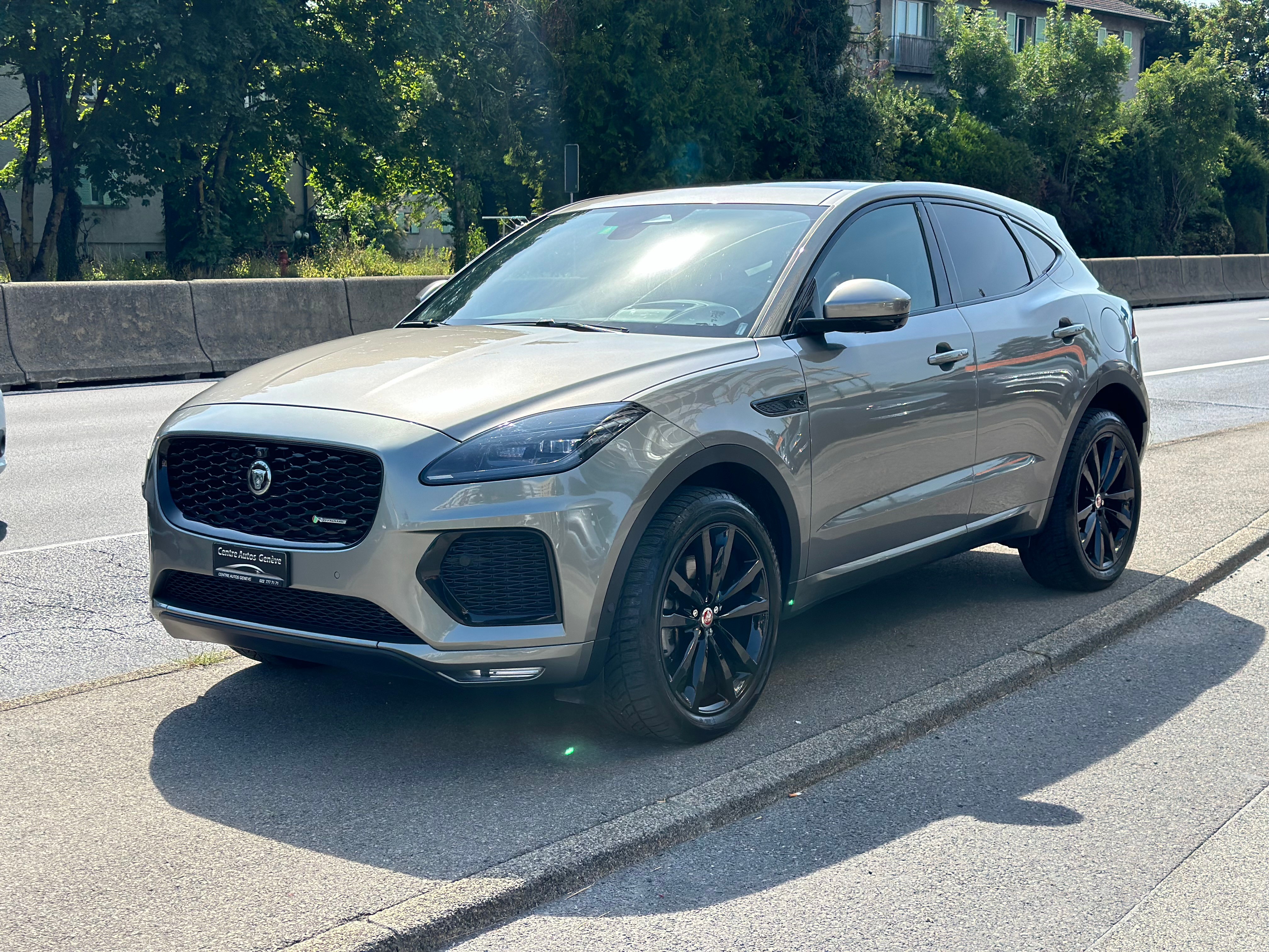 JAGUAR E-Pace 1.5 P300e R-Dynamic AWD SE