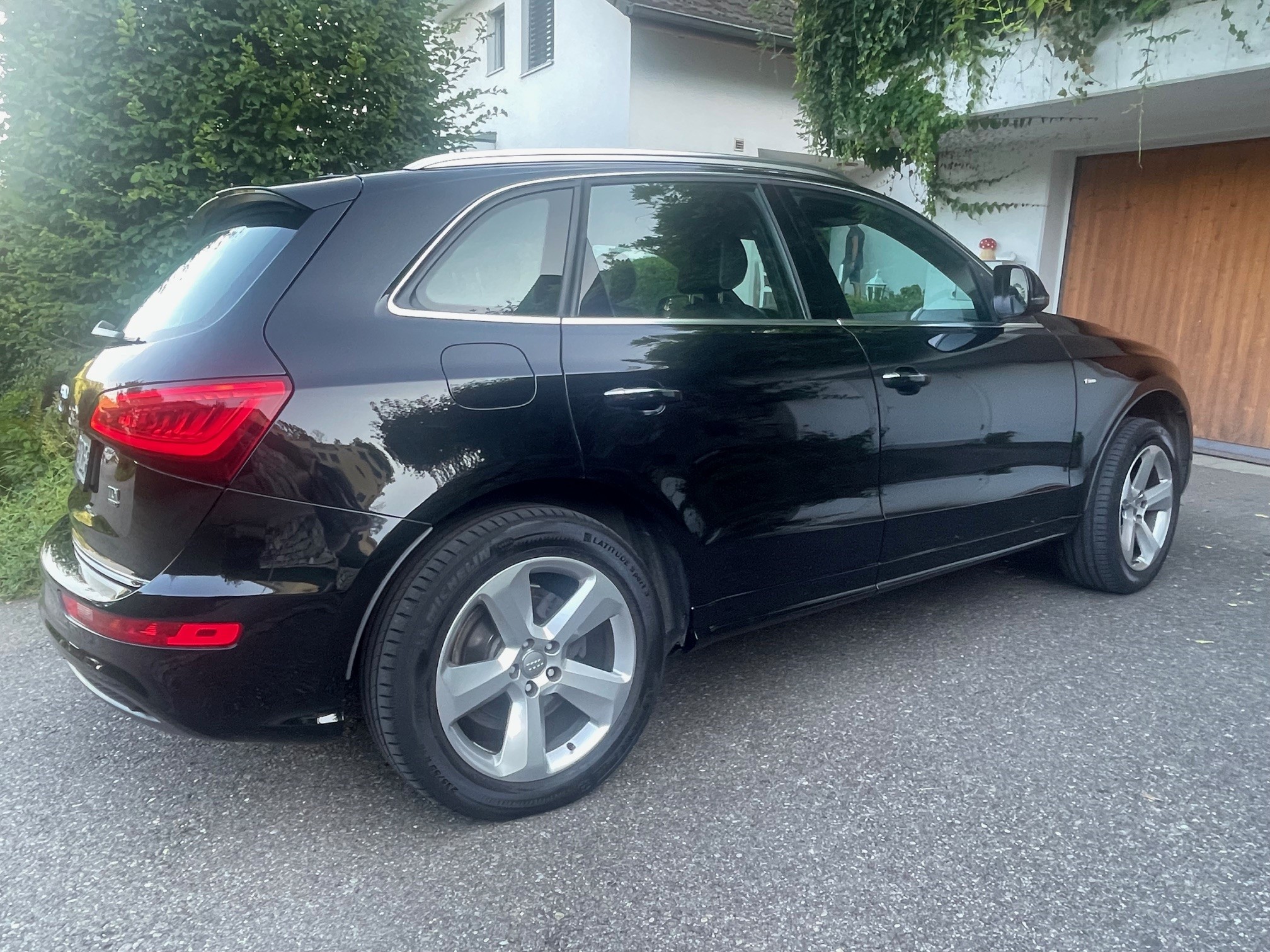 AUDI Q5 2.0 TDI quattro S-tronic inkl. schwenkbarer Anhängerkupplung