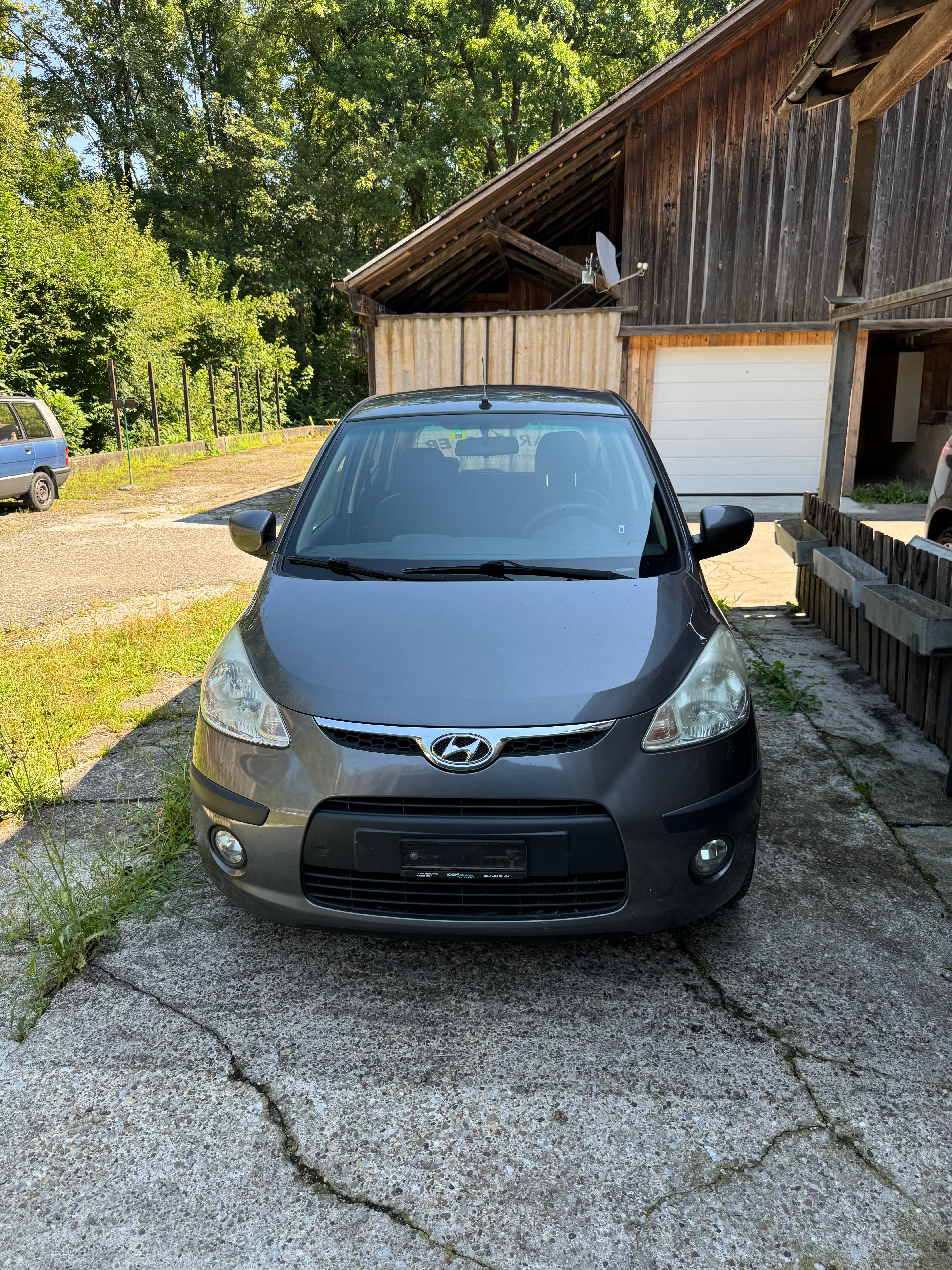 HYUNDAI i10