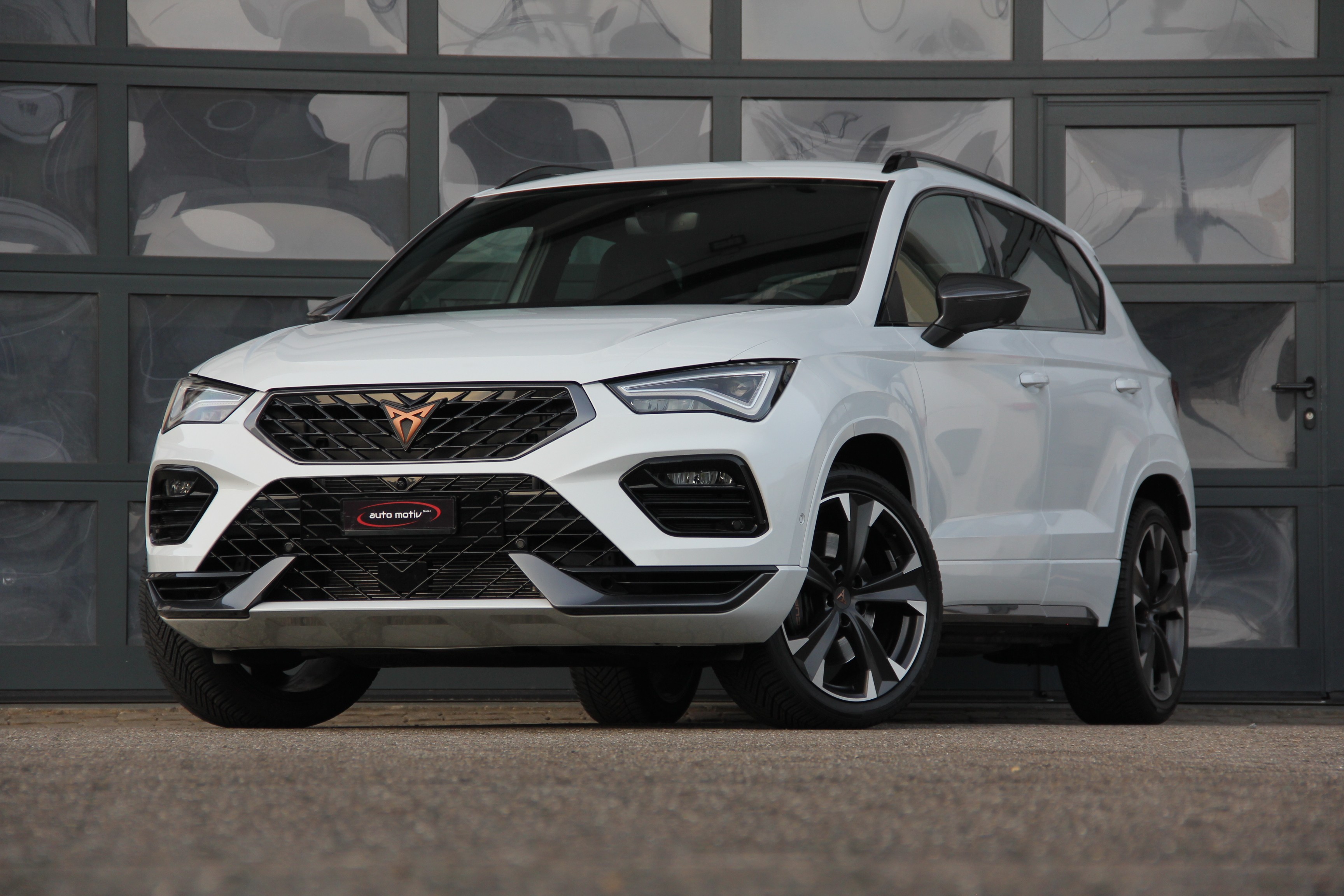 CUPRA Ateca 2.0TSI 4DAteca 2.0TSI 4Drive DSG. ***SCHALENSITZE*** **LENKRADHEIZUNG** ***ANHÄNGERKUPPLUNG***