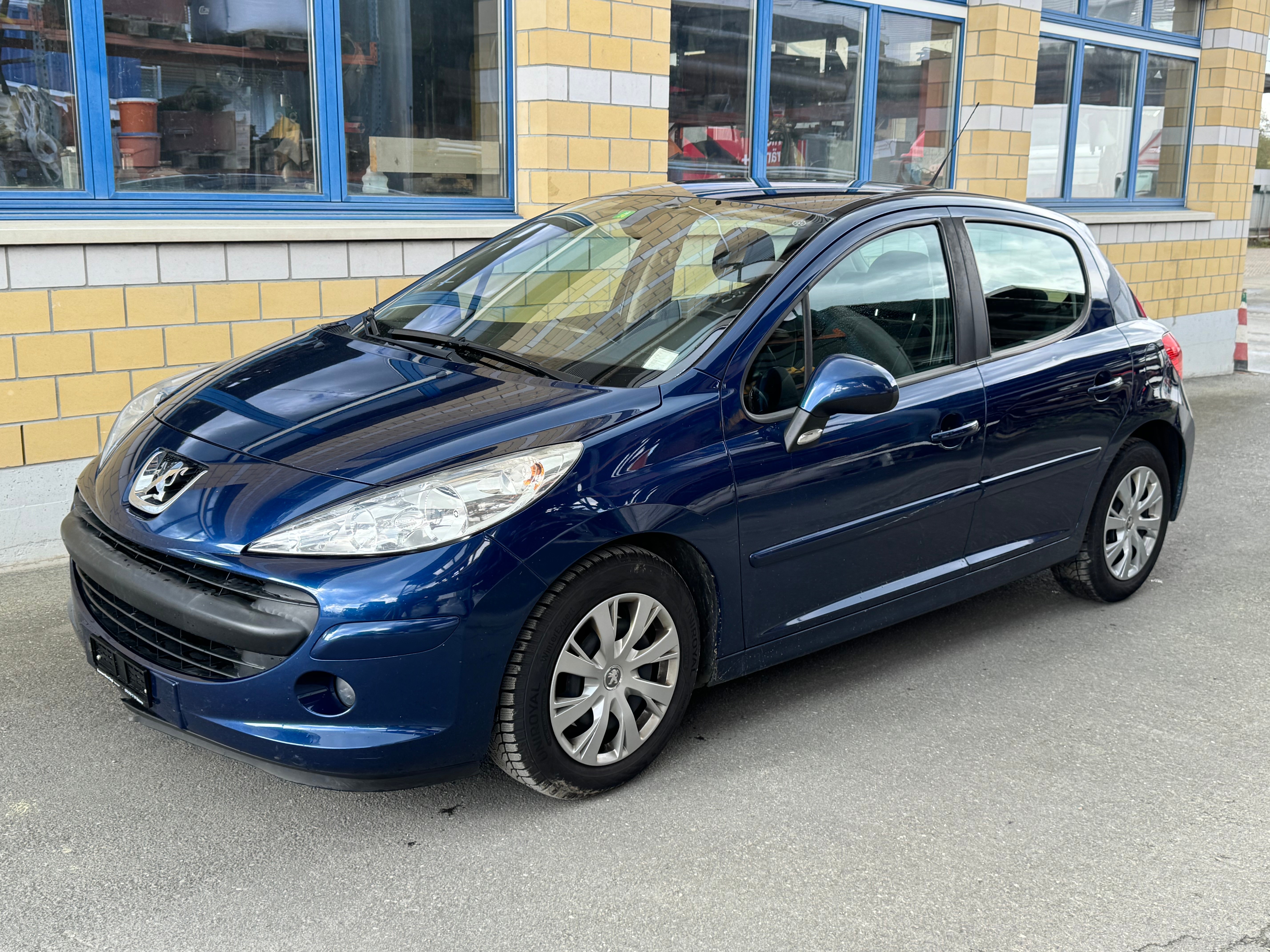 PEUGEOT 207