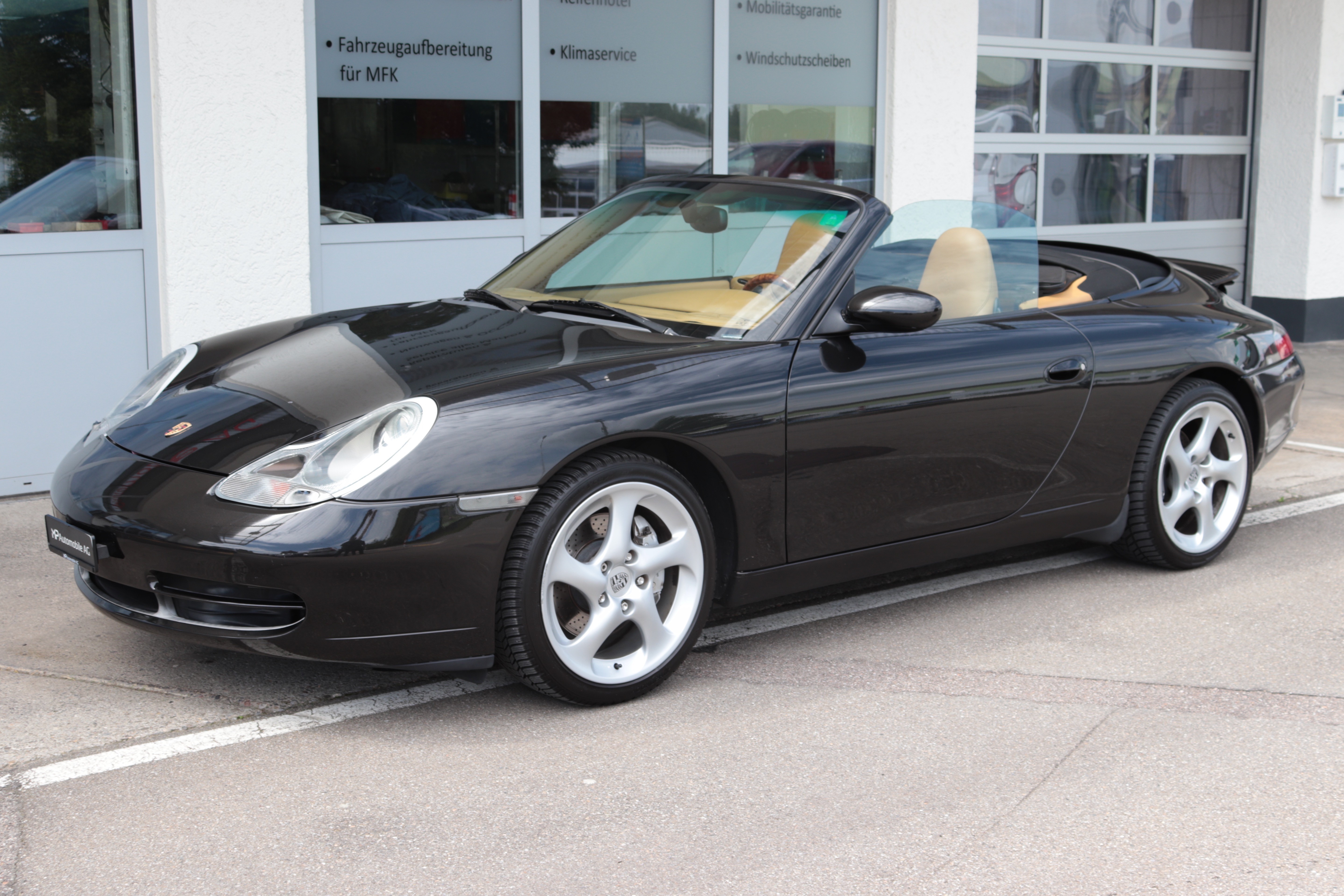 PORSCHE 911 Carrera 4 Cabrio