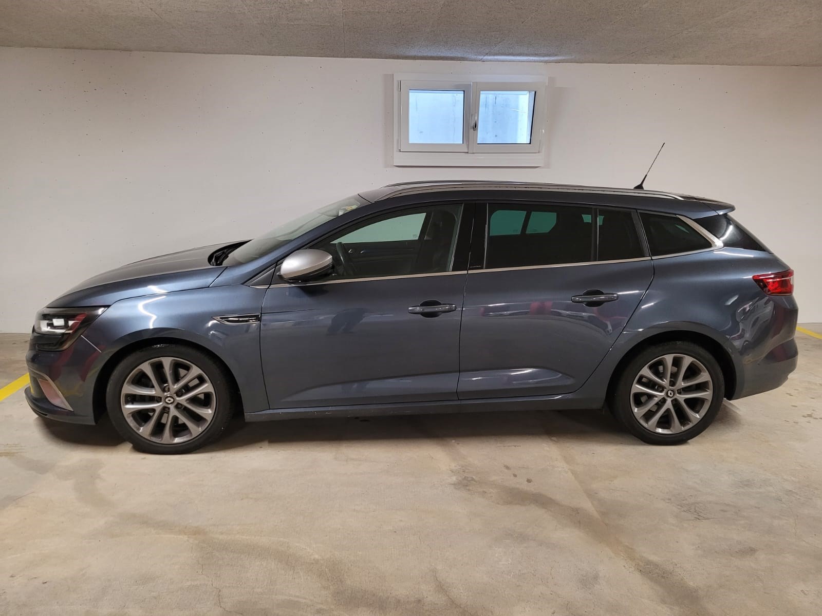 RENAULT Mégane Grandtour 1.6 16V Turbo GT EDC