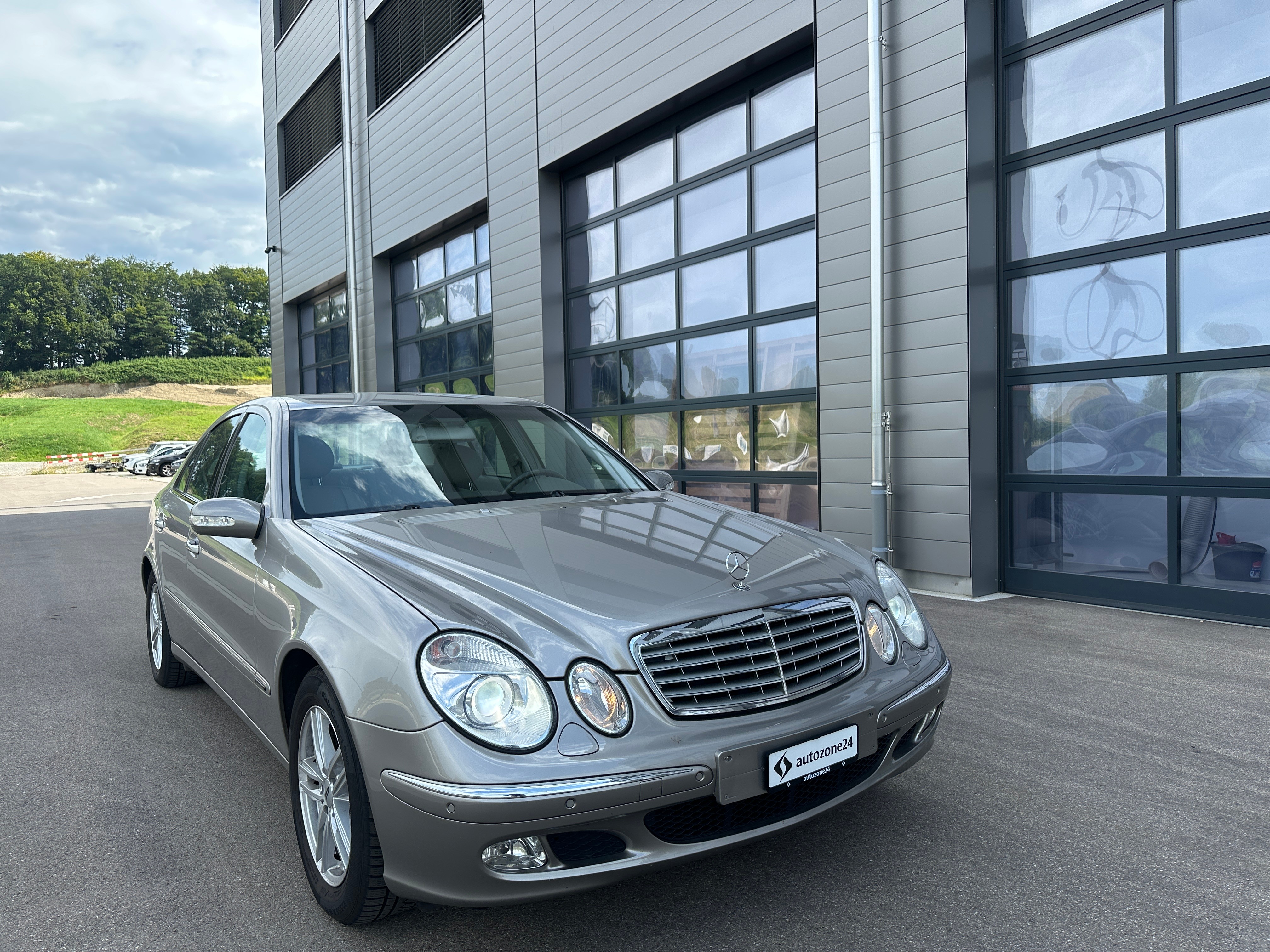 MERCEDES-BENZ E 320 Elégance Automatic 4M