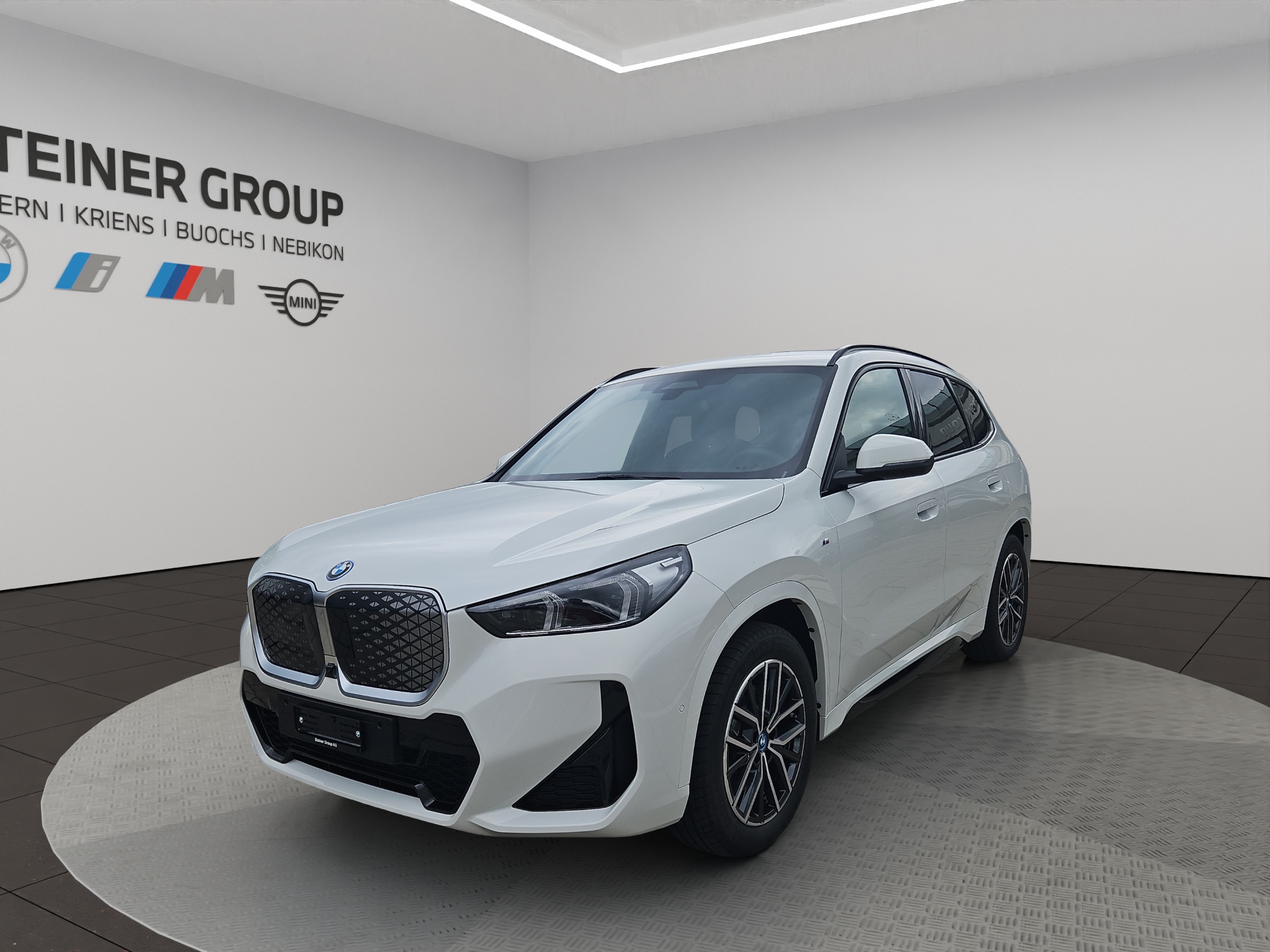 BMW iX1 xDrive 30 M Sport