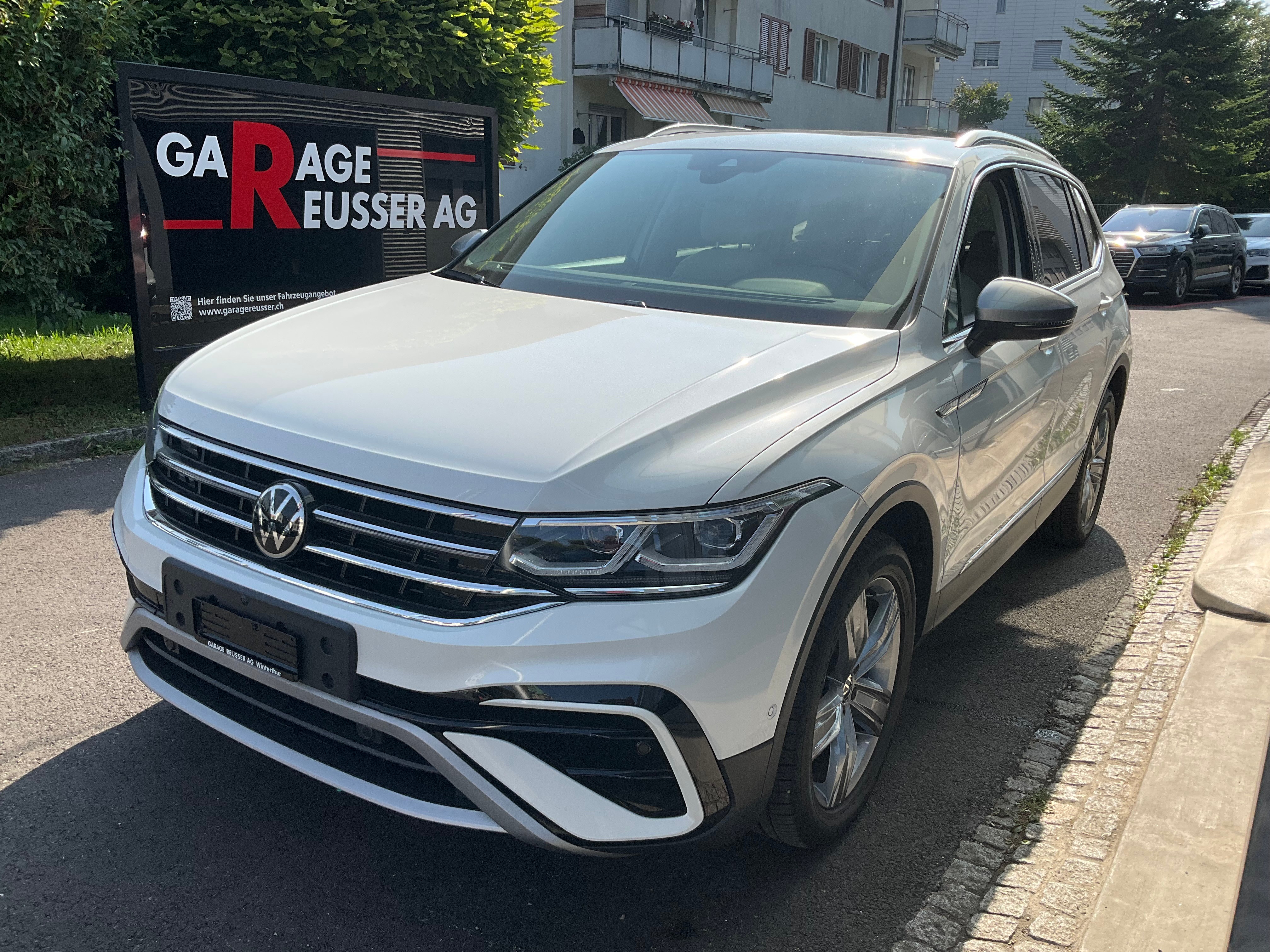 VW TIGUAN ALLSPACE 2.0TSI 245PS ELEGANCE 4MOTION DSG *** 5 JAHRE VW WERKSGARANTIE & 7 SITZER ***