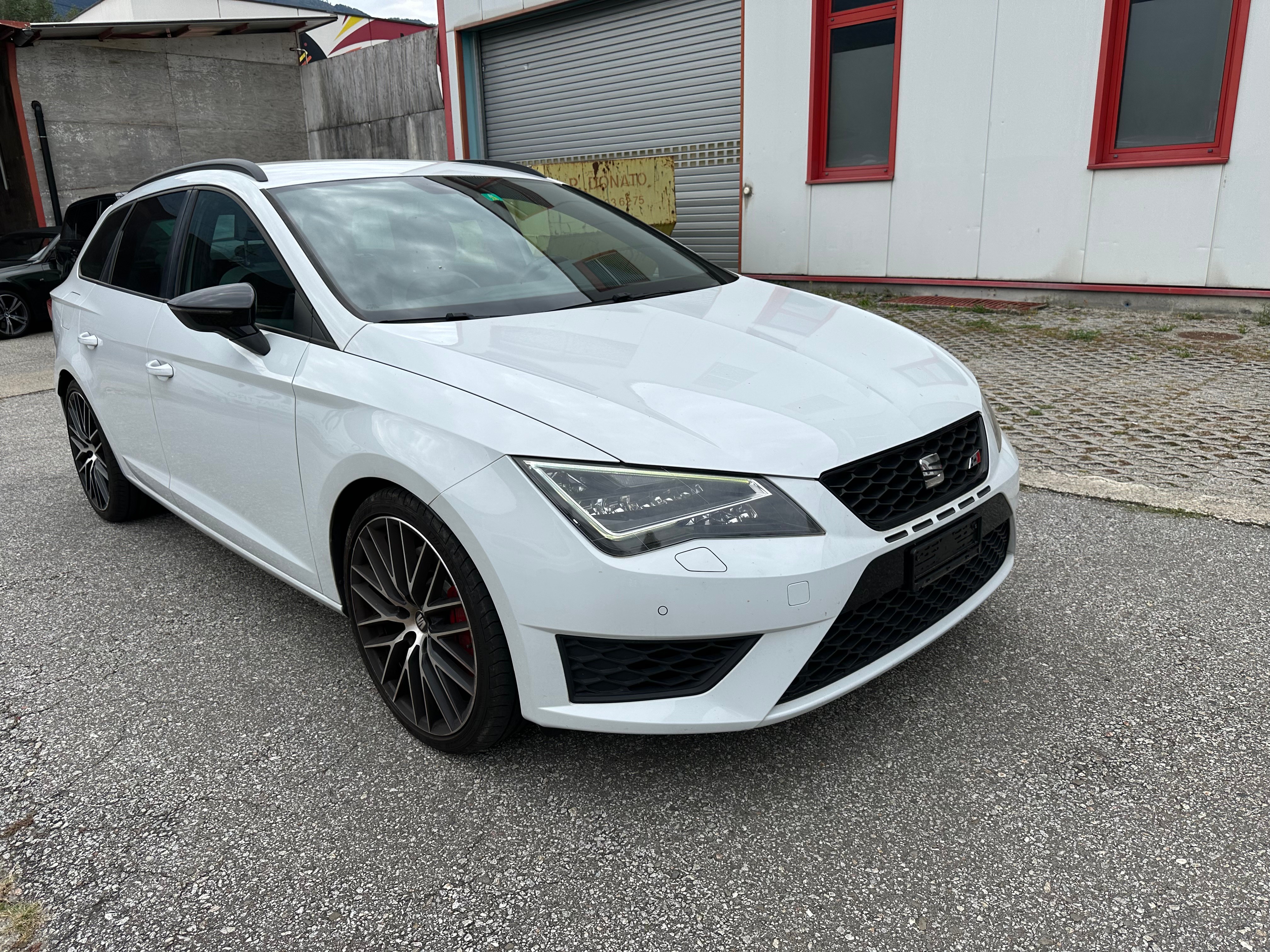 SEAT Leon ST 2.0 TSI Cupra 280 DSG