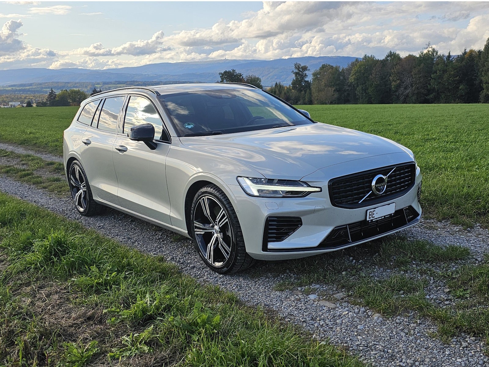 VOLVO V60 T8 eAWD Twin Engine R-Design Geartronic