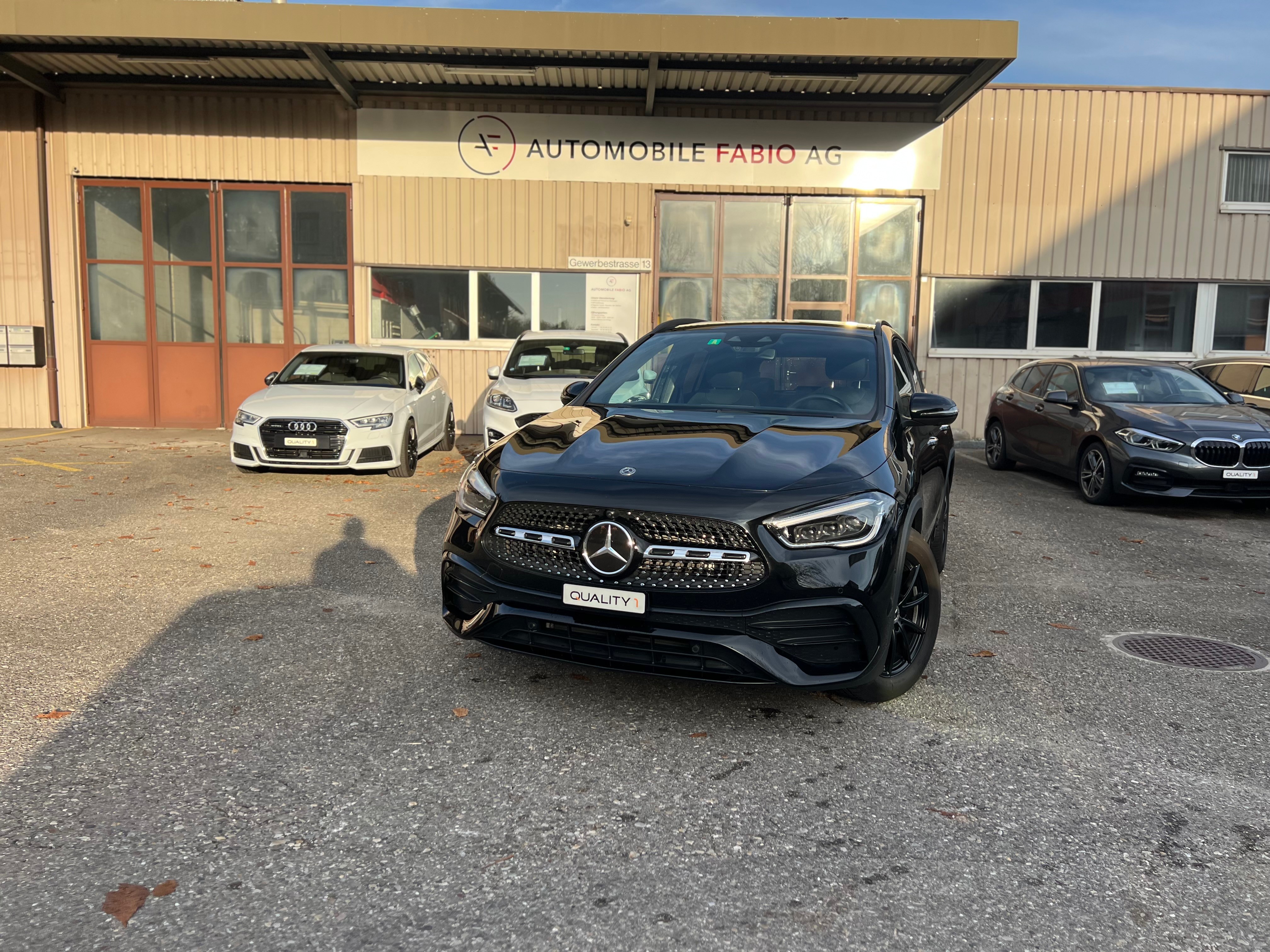 MERCEDES-BENZ GLA 220d 4Matic AMG Line 8G-DCT