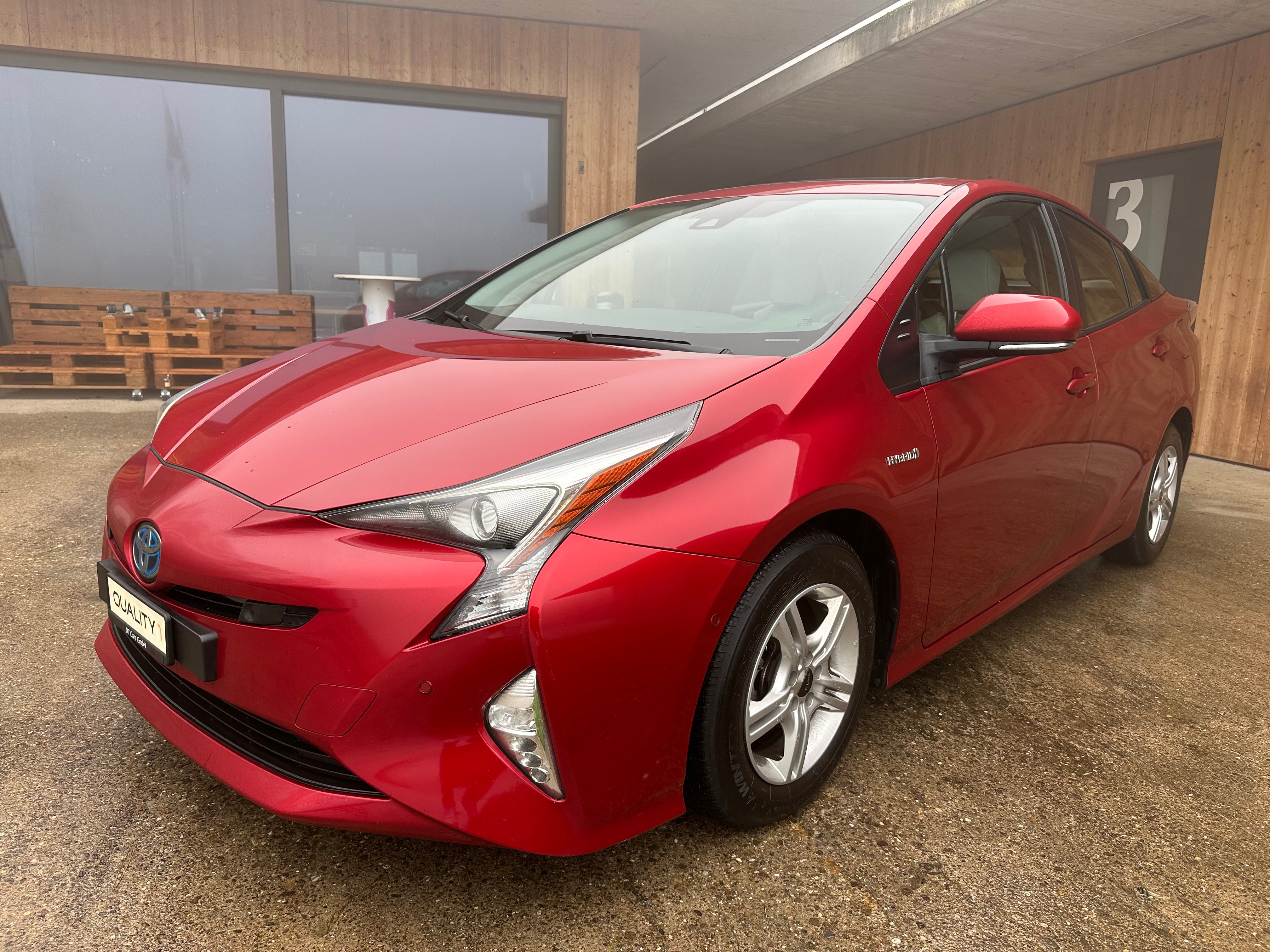 TOYOTA Prius 1.8 VVT-i HSD Sol Premium