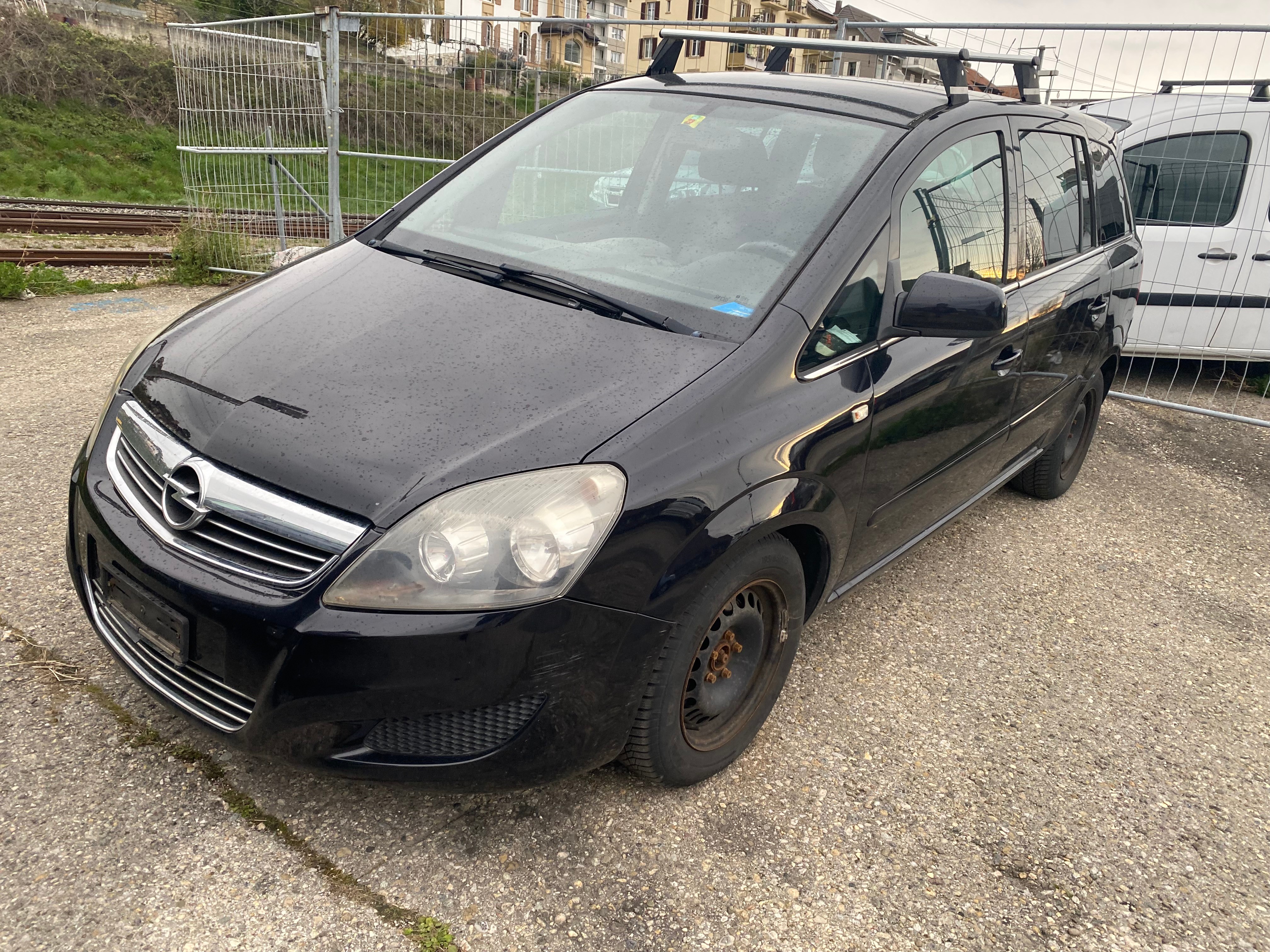 OPEL Zafira 1.8i 16V Anniversary Edition