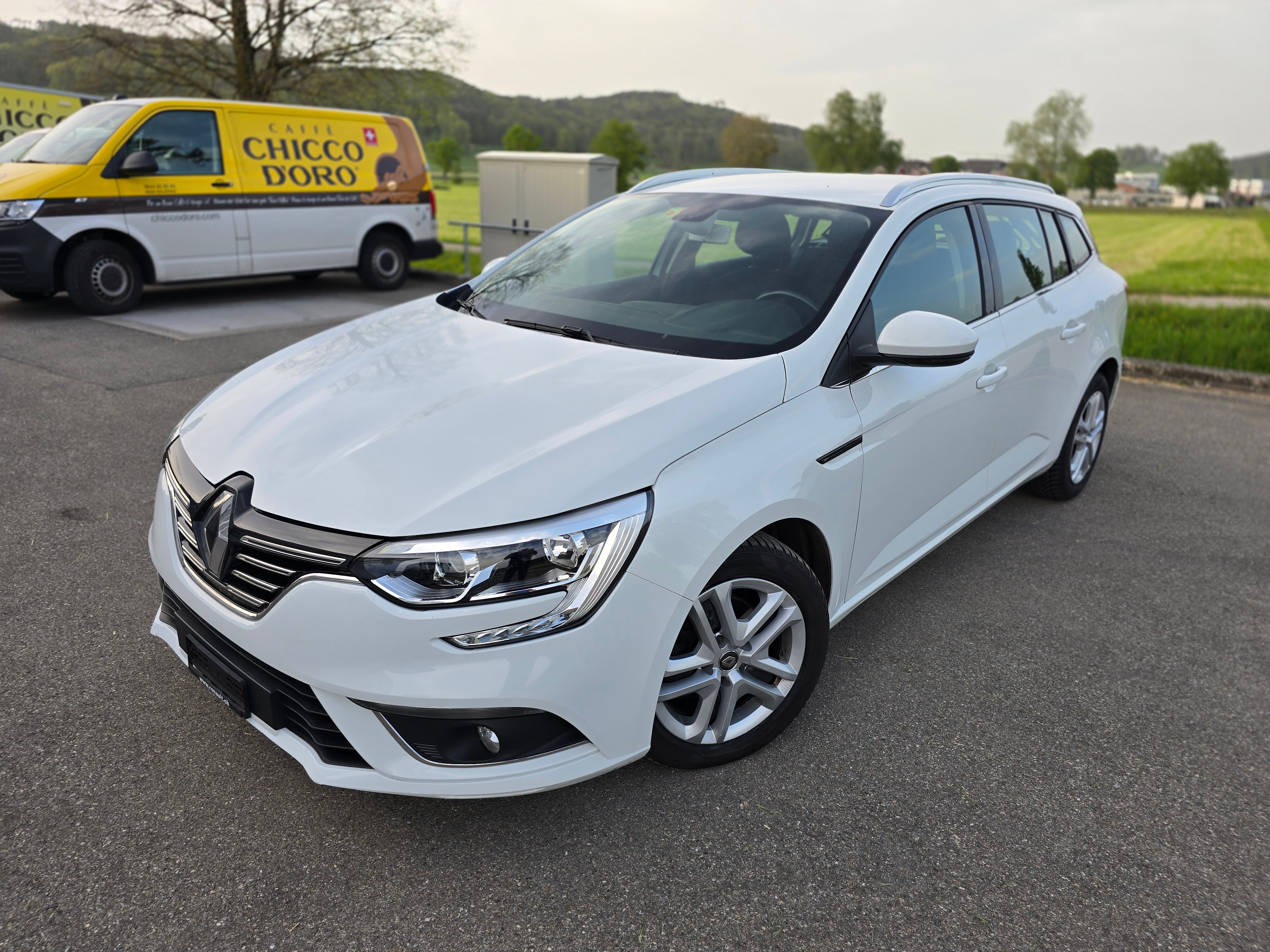 RENAULT Mégane Grandtour 1.5 dCi Business EDC*Top-Zustand *Frisch ab MFK und Service,