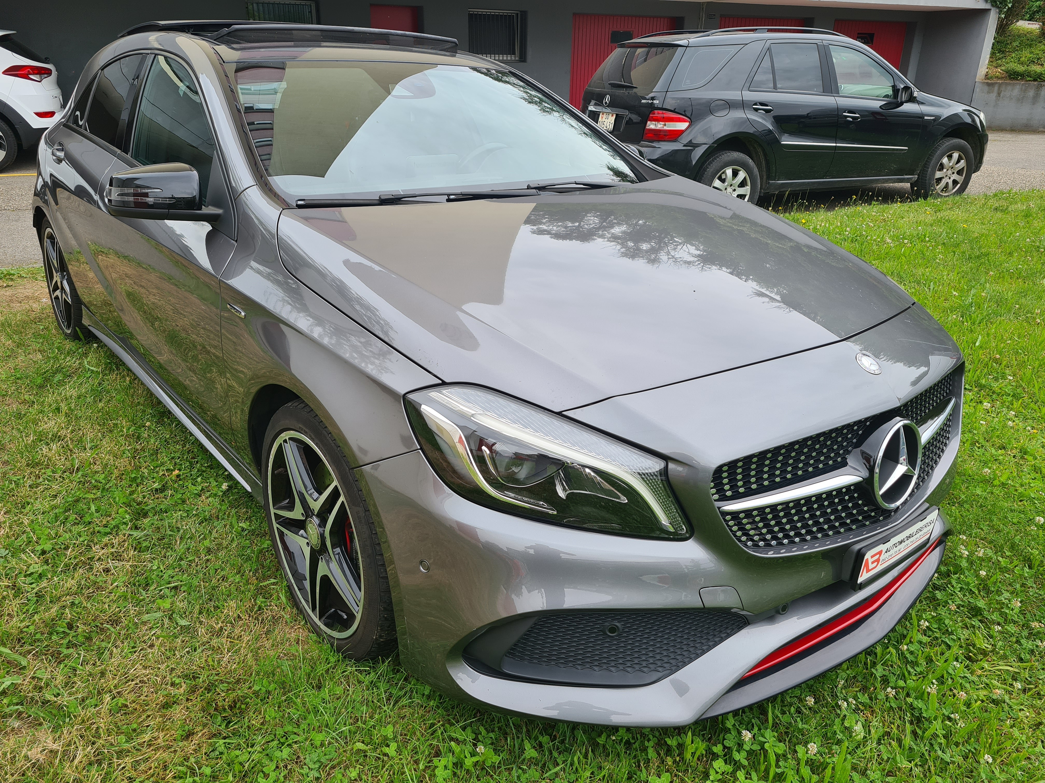 MERCEDES-BENZ A 250 Sport 4Matic 7G-DCT Panorama-Glasdach