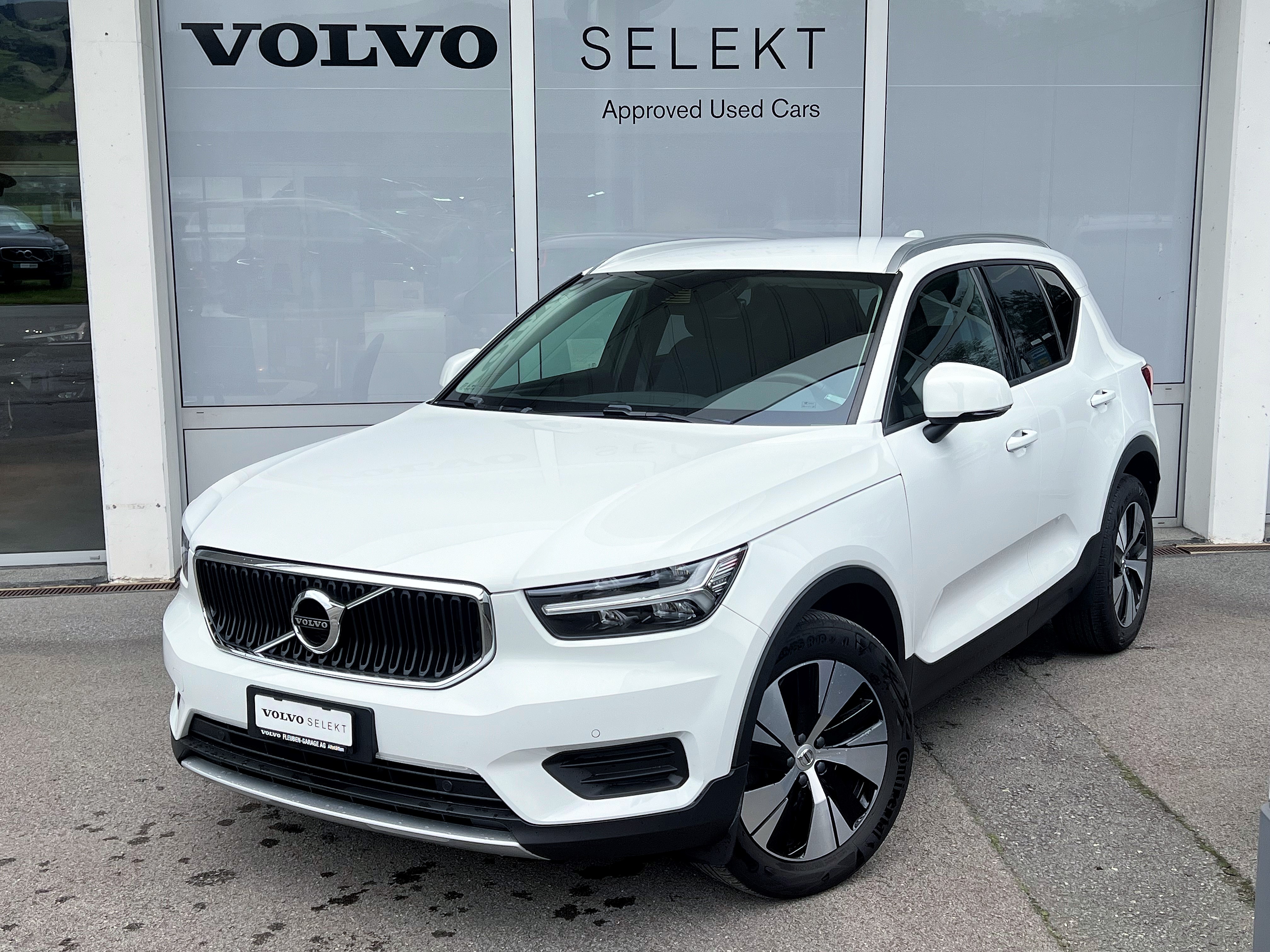 VOLVO XC40 D3 AWD Momentum