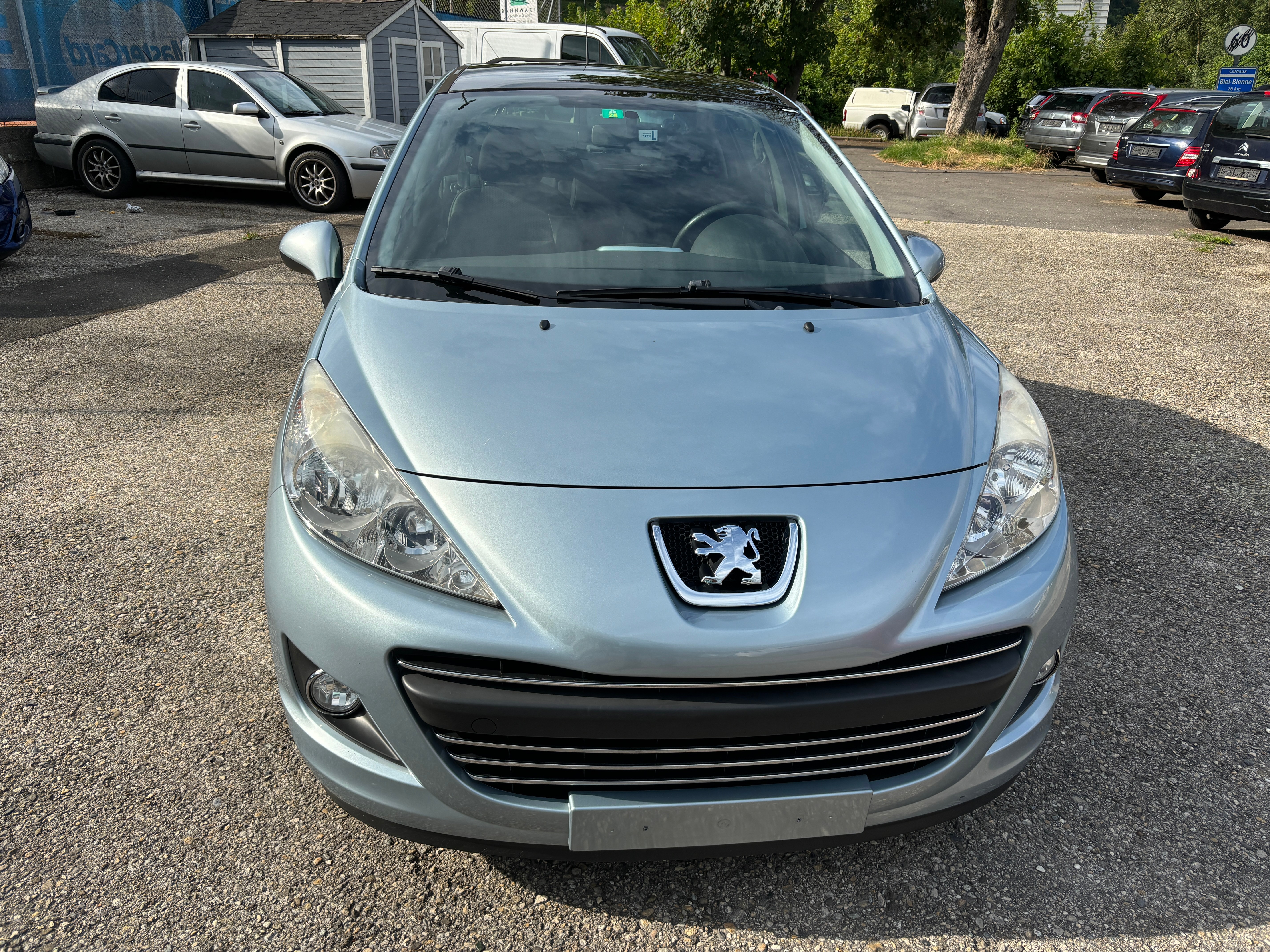 PEUGEOT 207 1.4 16V Millesim 200