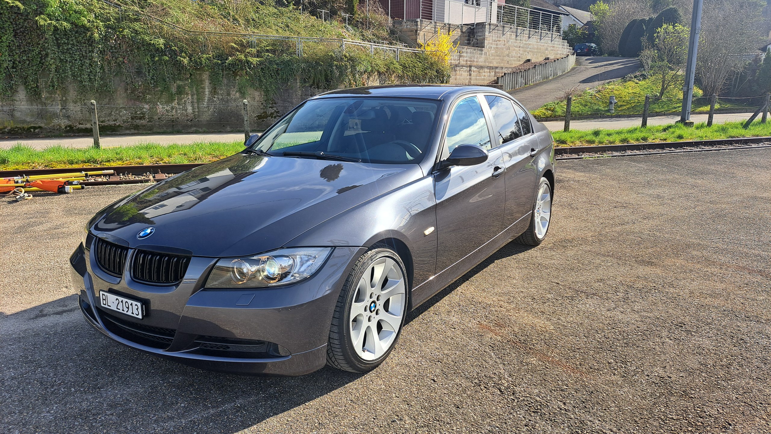 BMW 325i