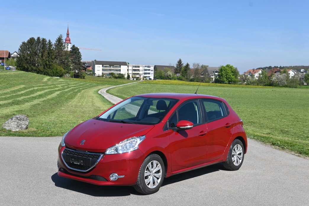 PEUGEOT 208 1.2 VTI Active