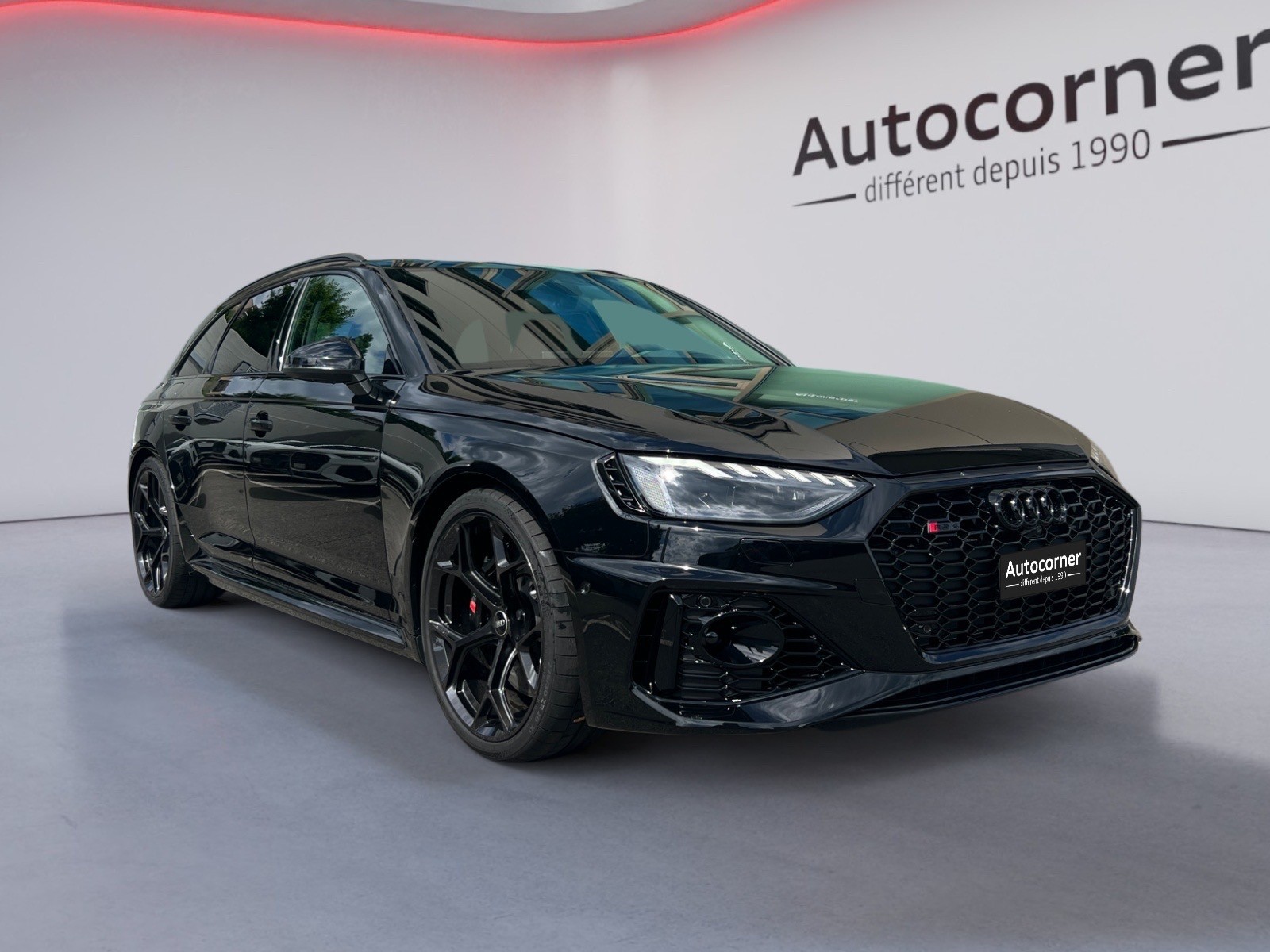 AUDI RS4 Avant quattro tiptronic