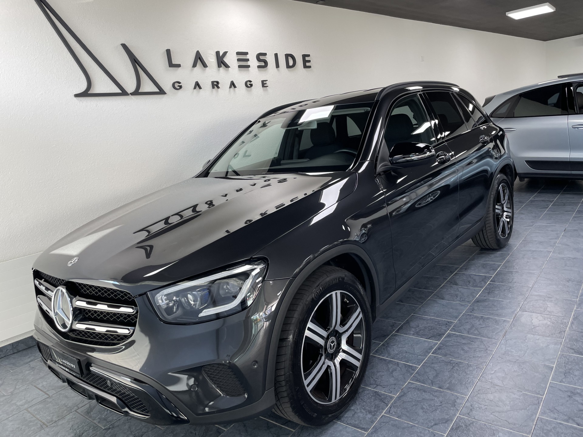 MERCEDES-BENZ GLC 300 4Matic 9G-Tronic