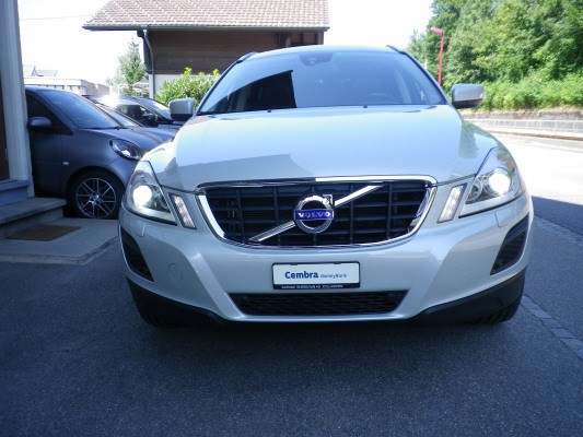 VOLVO XC60 D5 AWD Momentum