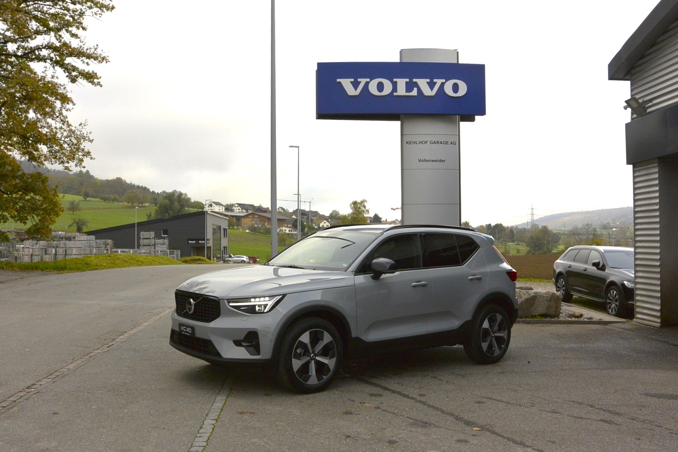 VOLVO XC40 B4 B Ultra Dark